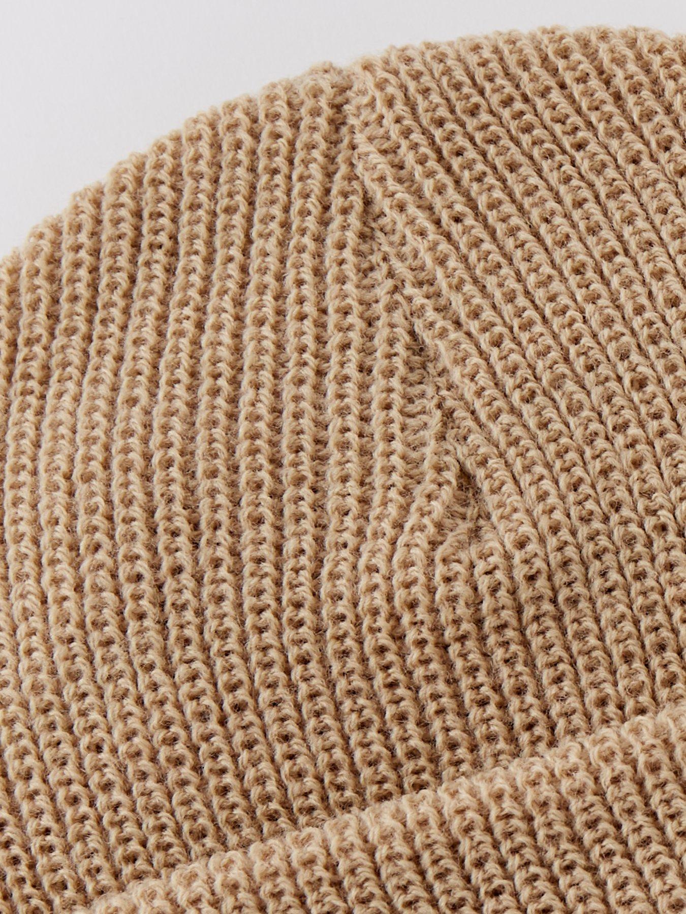 new-balance-fisherman-beanie-beigedetail