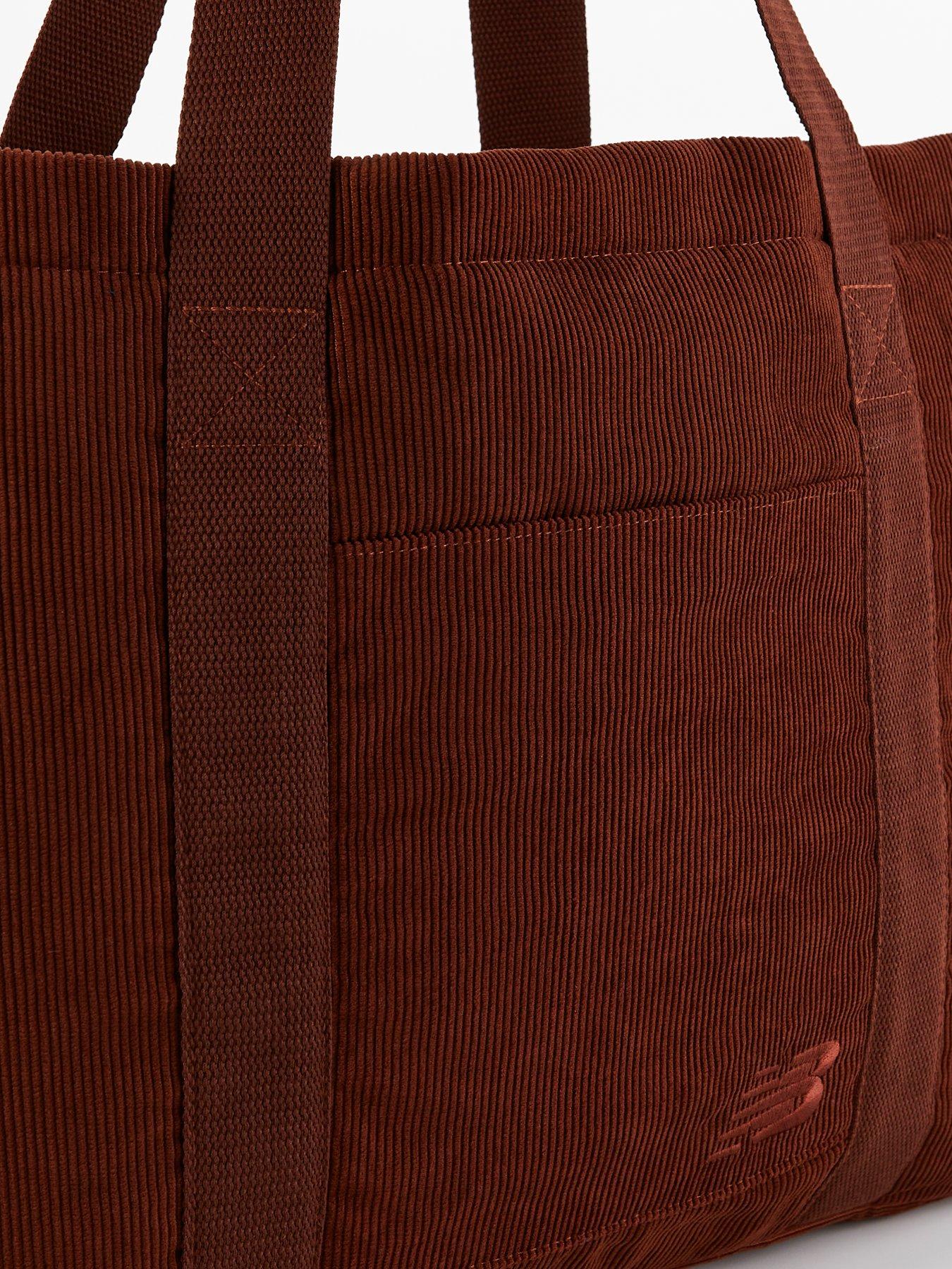 new-balance-corduroy-tote-bag-brownoutfit