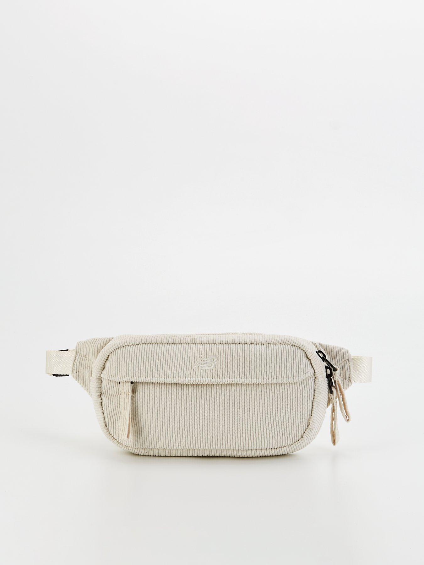 new-balance-corduroy-waist-bag-beigeoutfit