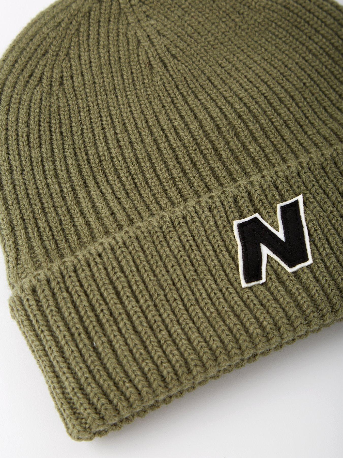 new-balance-winter-watchman-block-n-beanie-dark-greenoutfit