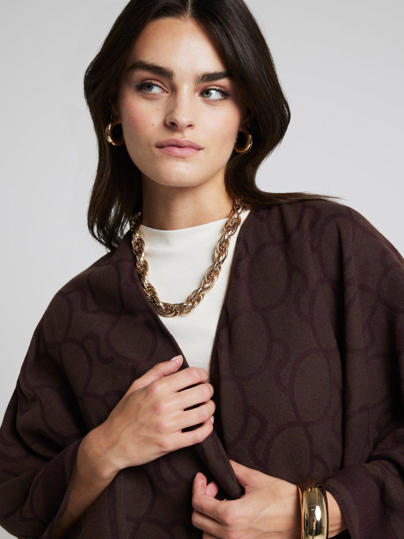 river-island-monogram-cape-dark-brownoutfit