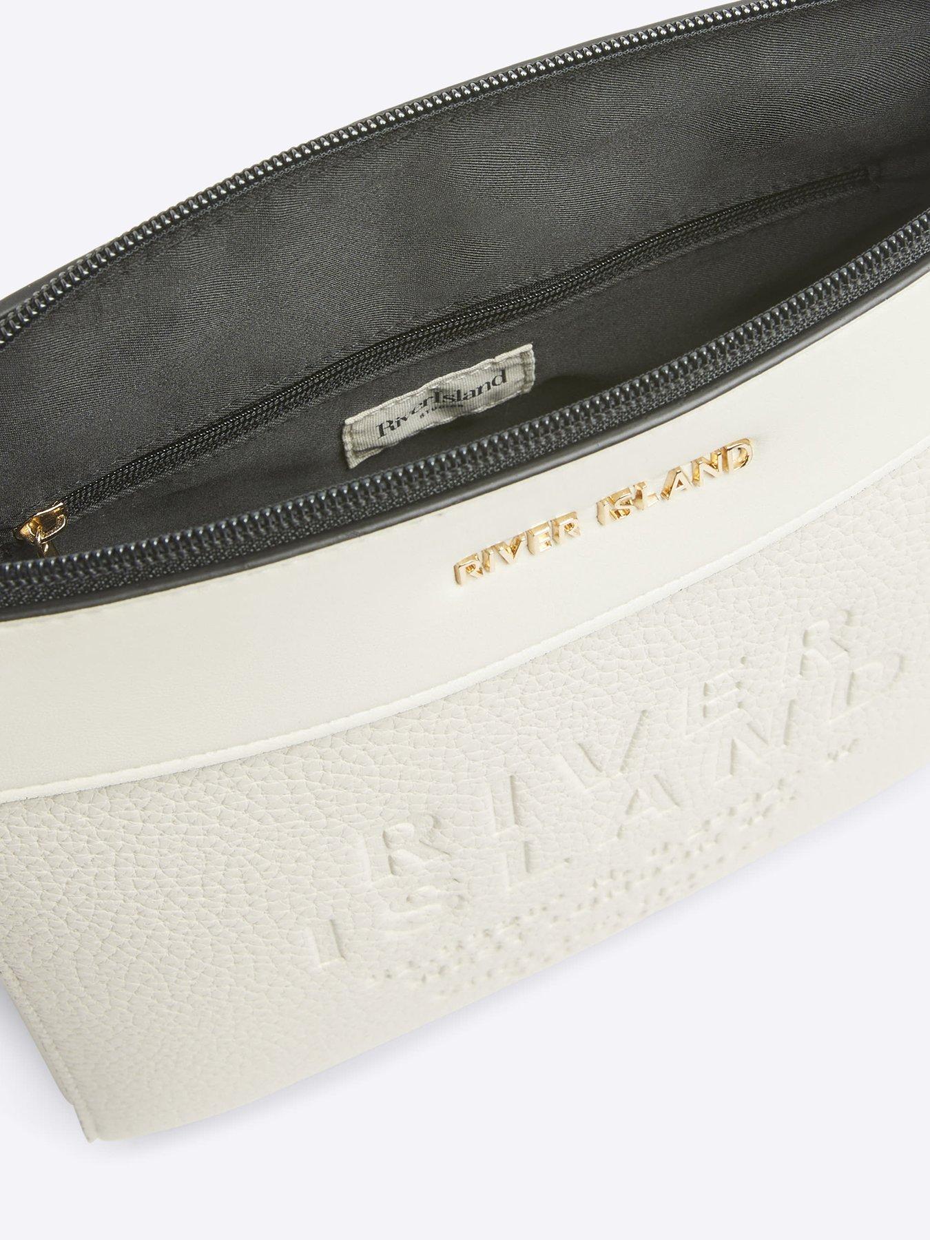 river-island-debossed-messenger-bag-creamdetail