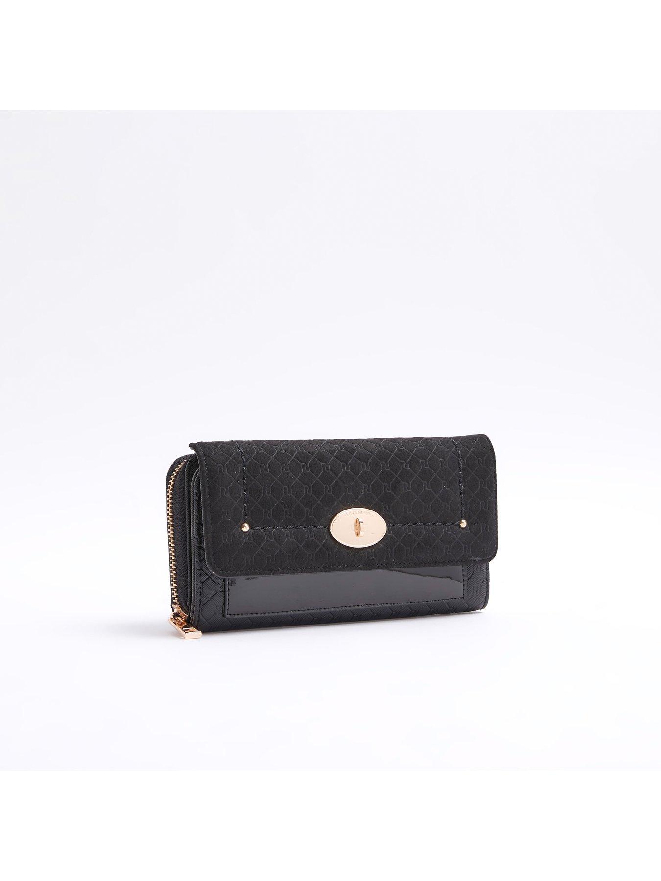 river-island-oval-lock-purse-blackoutfit