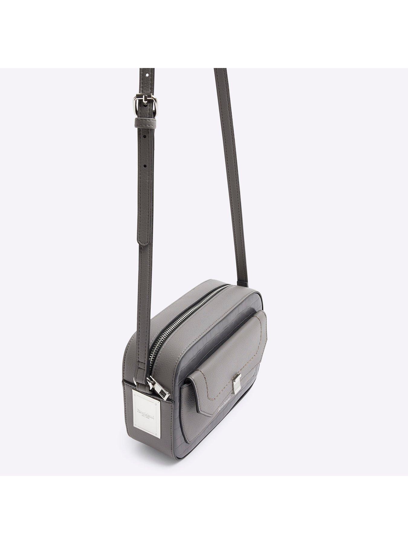 river-island-pocket-front-crossbody-bag-greyoutfit