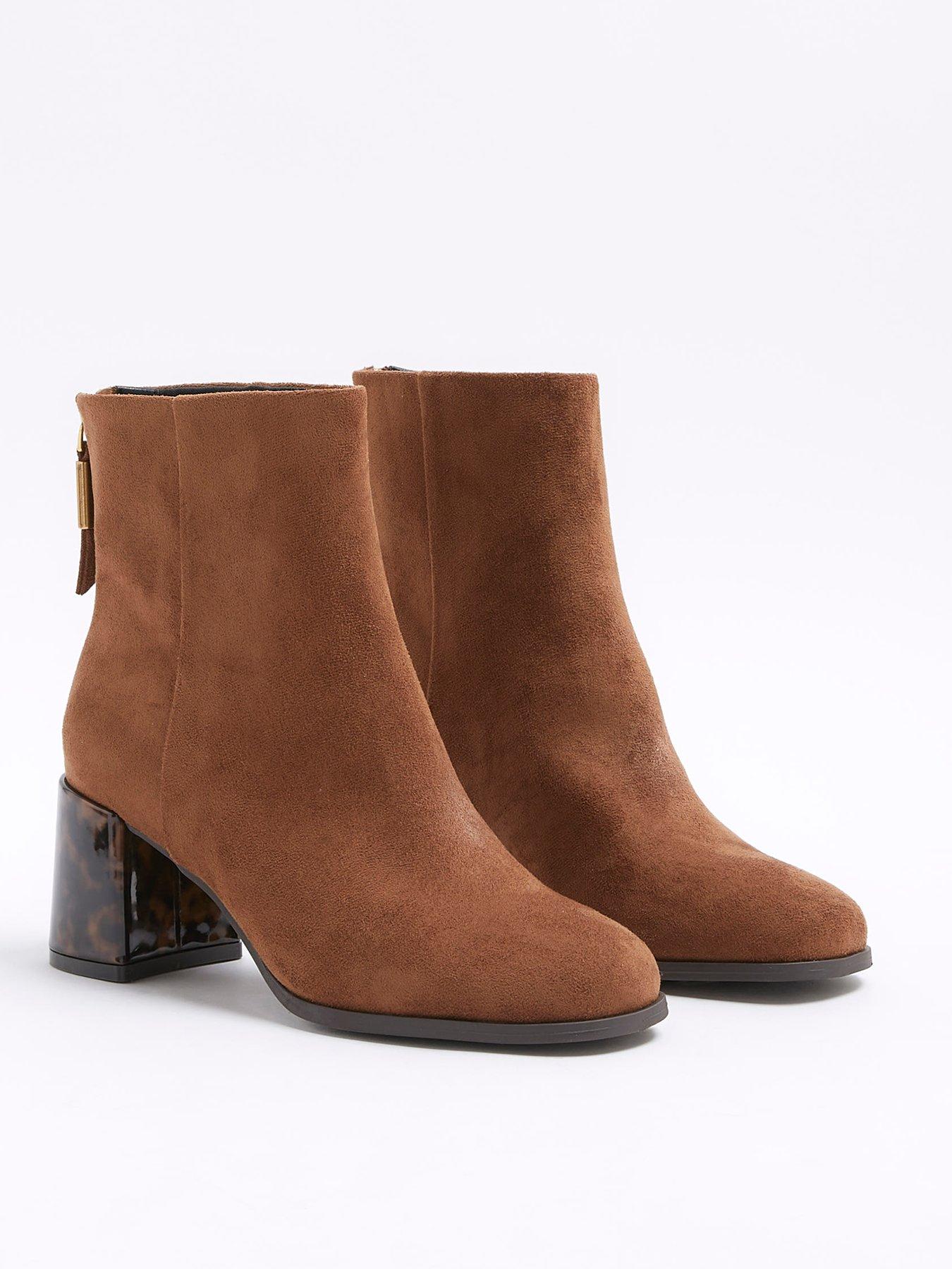 river-island-feature-block-heel-ankle-boots-brownoutfit