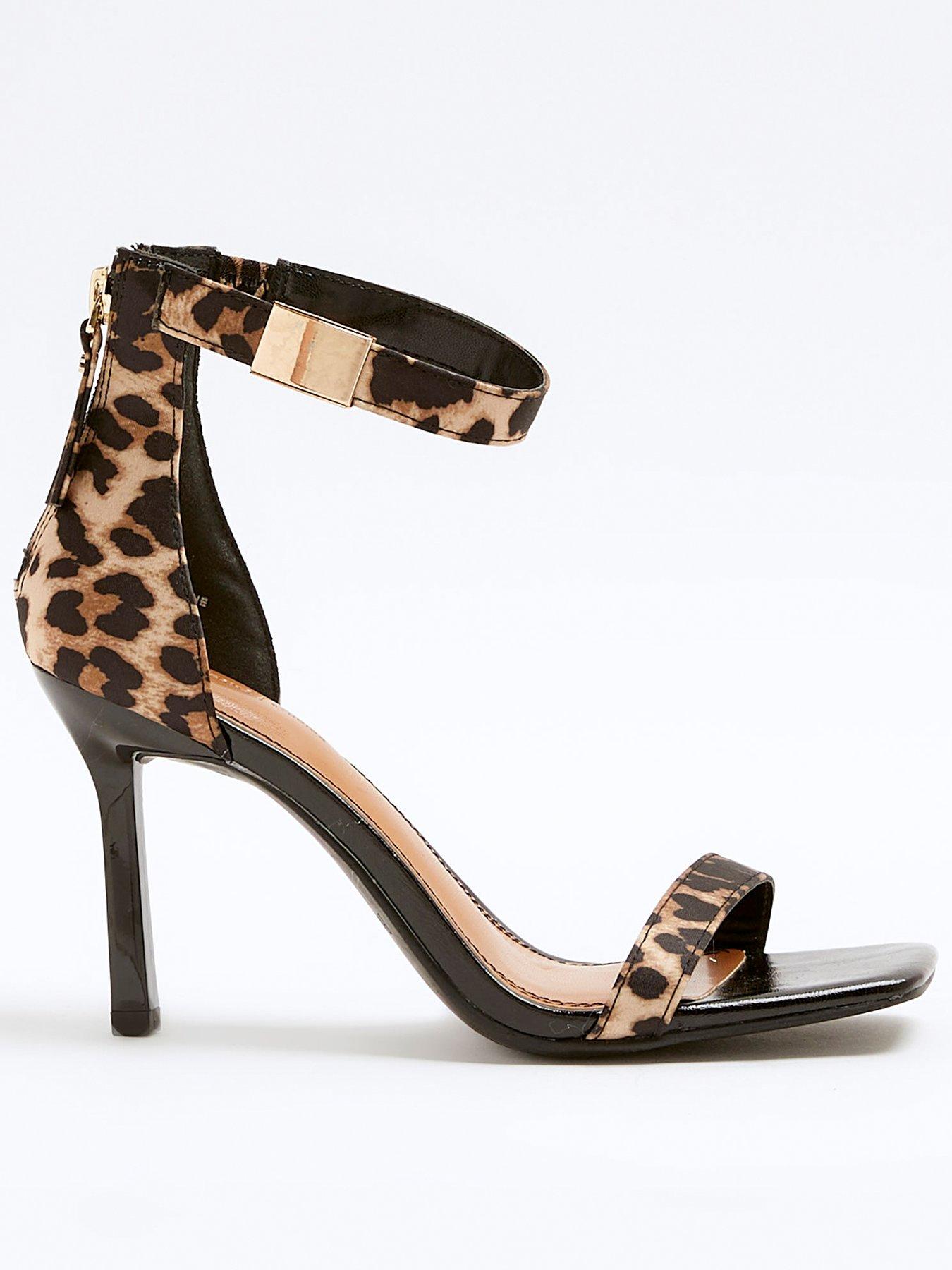 river-island-clasp-detail-heeled-sandal-beigefront