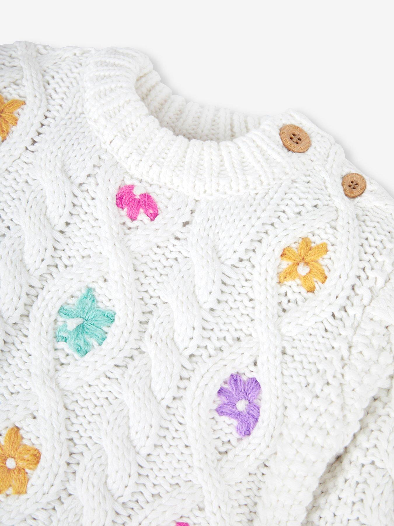 jojo-maman-bebe-girls-cable-knit-jumper-with-embroidered-flowers-creamoutfit