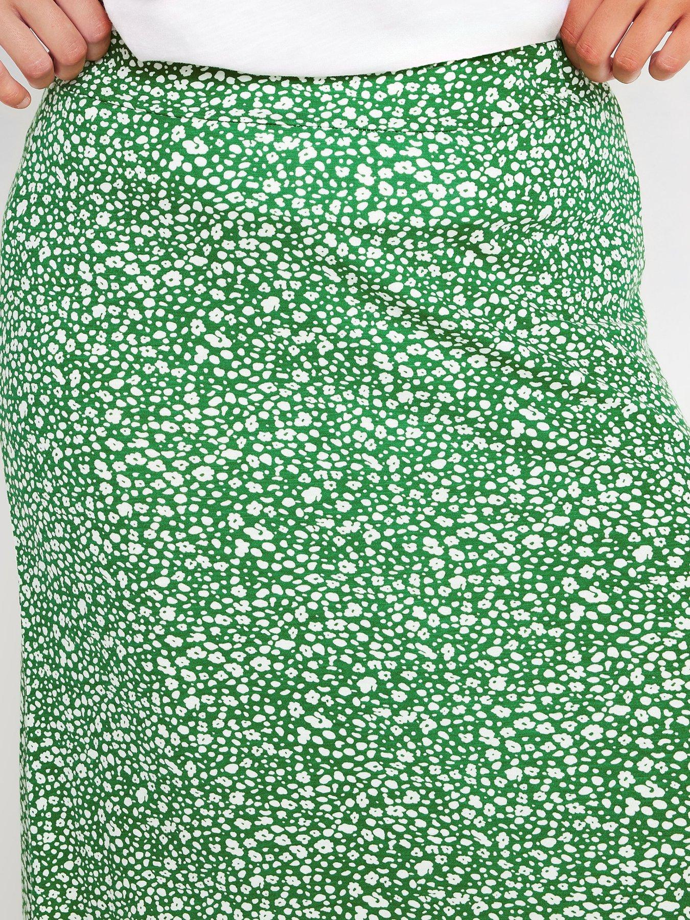 mco-ditsy-print-maxi-skirt-greenoutfit