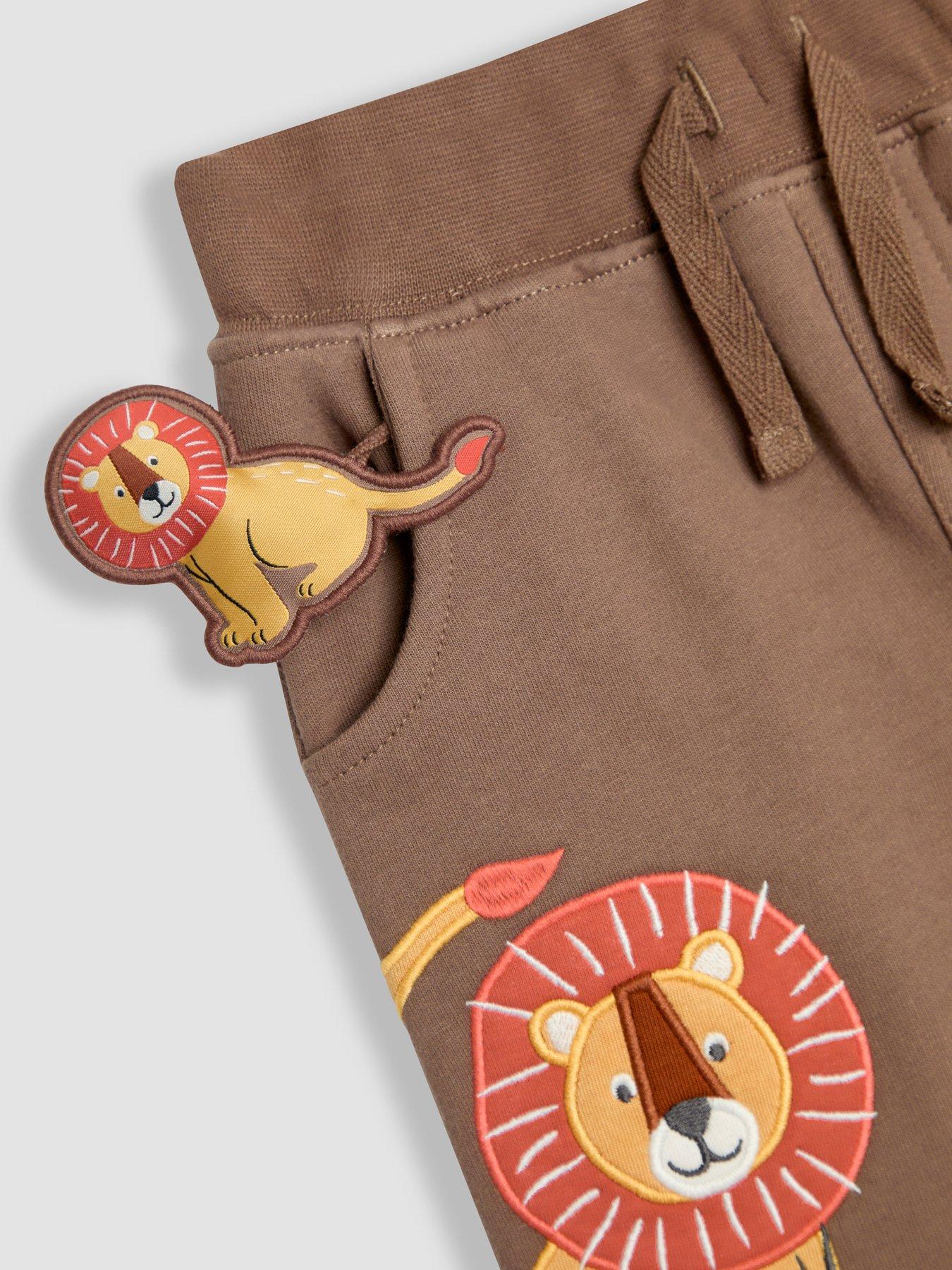 jojo-maman-bebe-boys-safari-animal-applique-joggers-brownoutfit