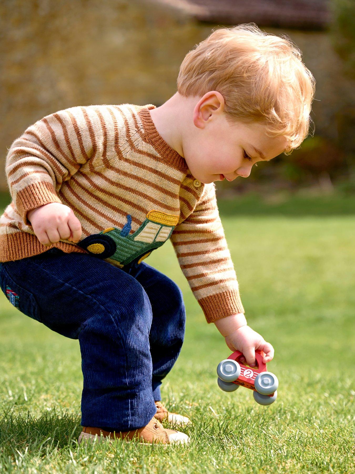 jojo-maman-bebe-boys-tractor-jumper-beigedetail