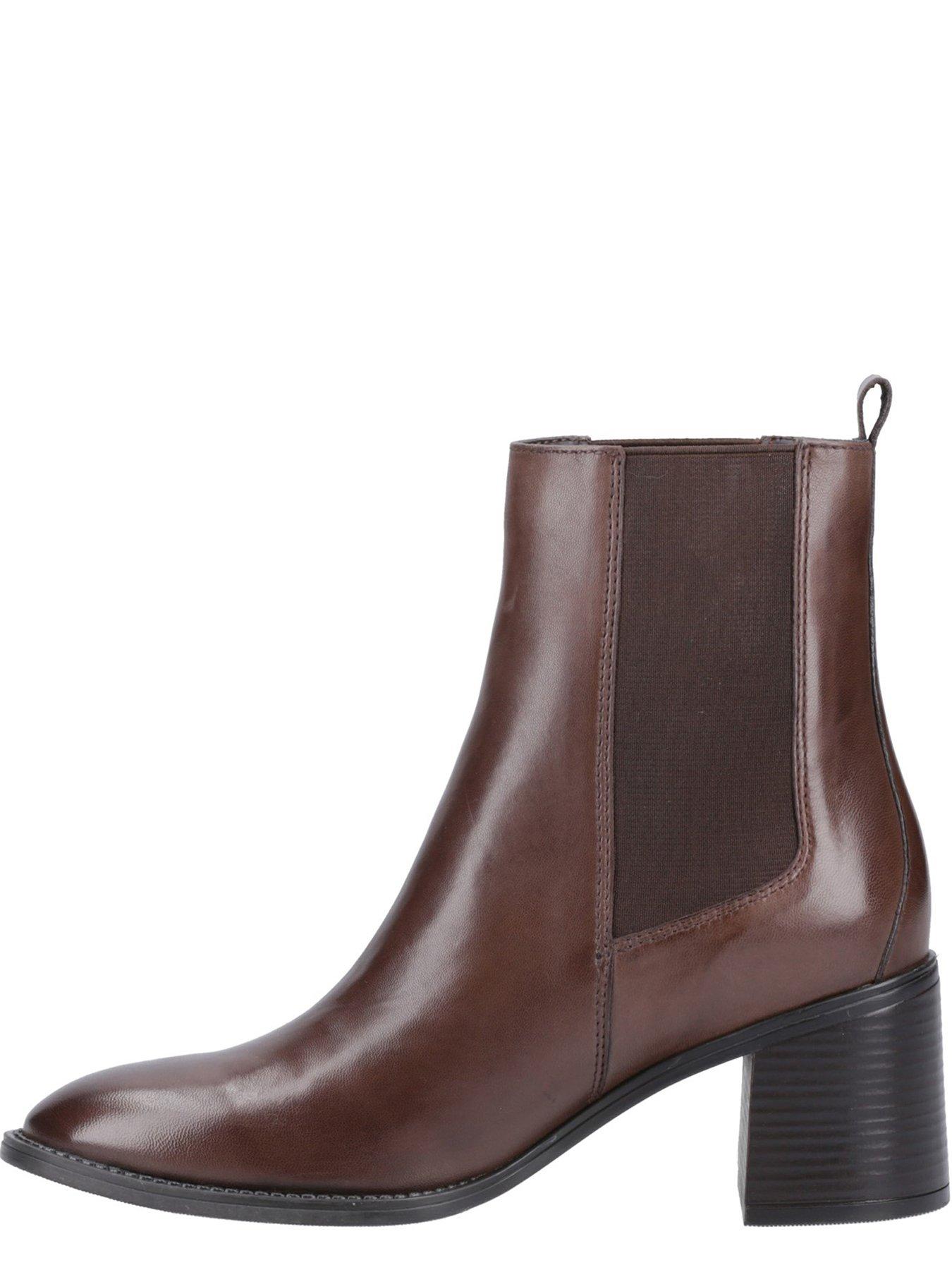 hush-puppies-caroline-heeled-boot-chocolateoutfit