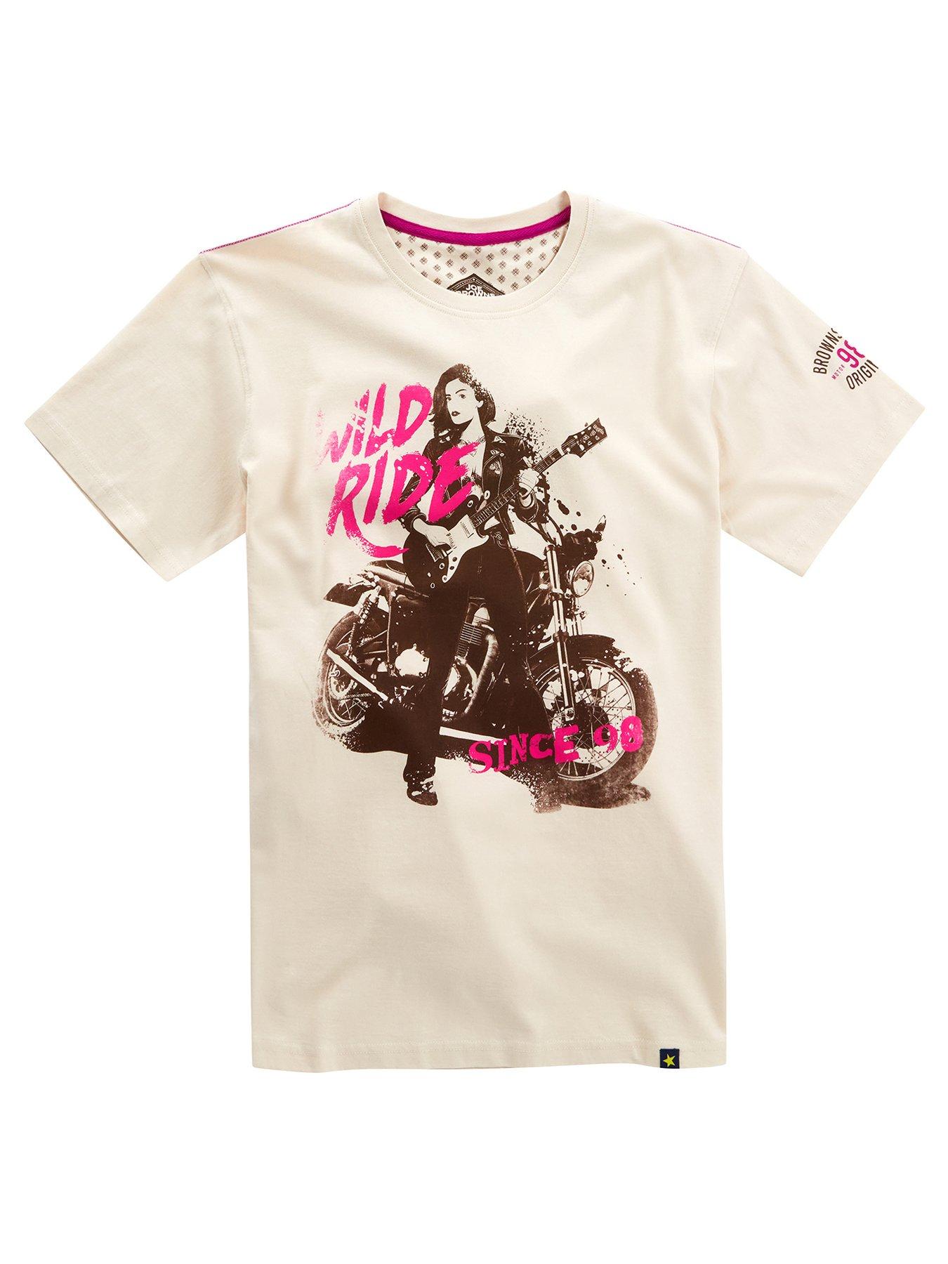 joe-browns-joe-browns-wild-ride-graphic-t-shirt-beigeoutfit