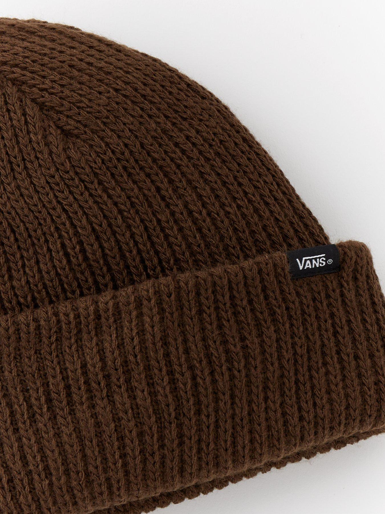 vans-unisex-core-basics-beanie-dark-greenoutfit