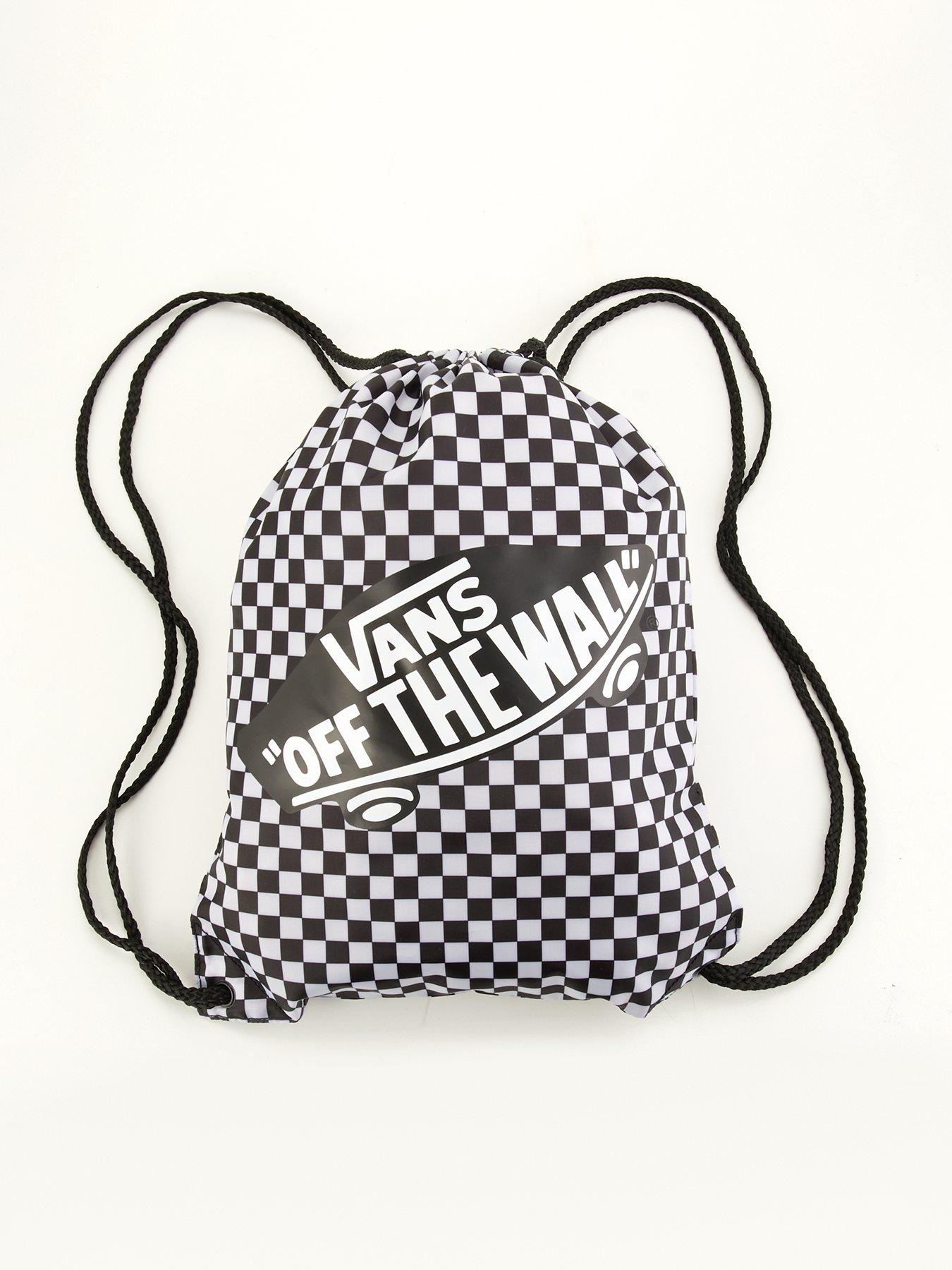 vans-benched-drawstring-bag-blackwhite