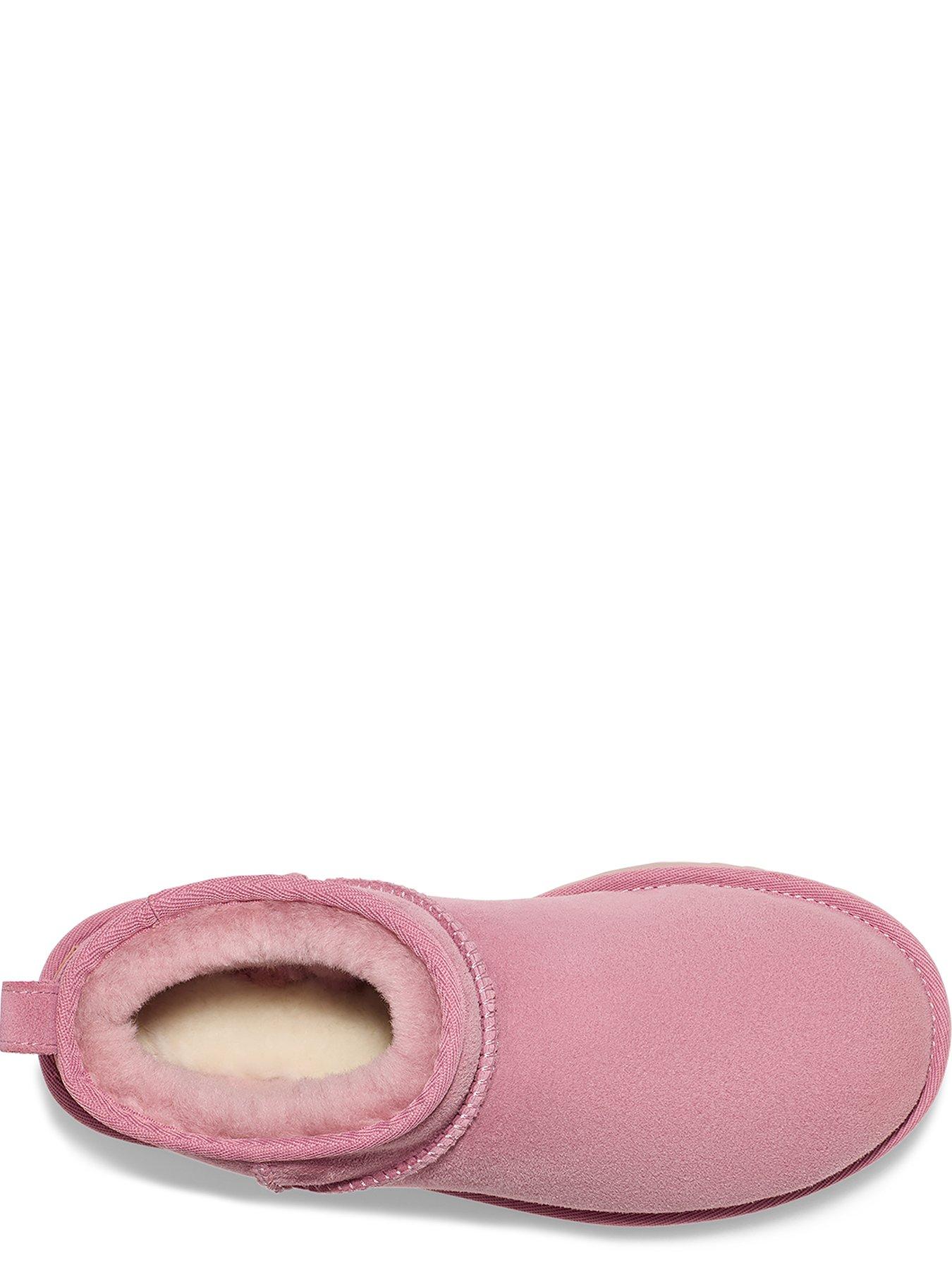 ugg-classic-ultra-mini-dusty-orchidoutfit