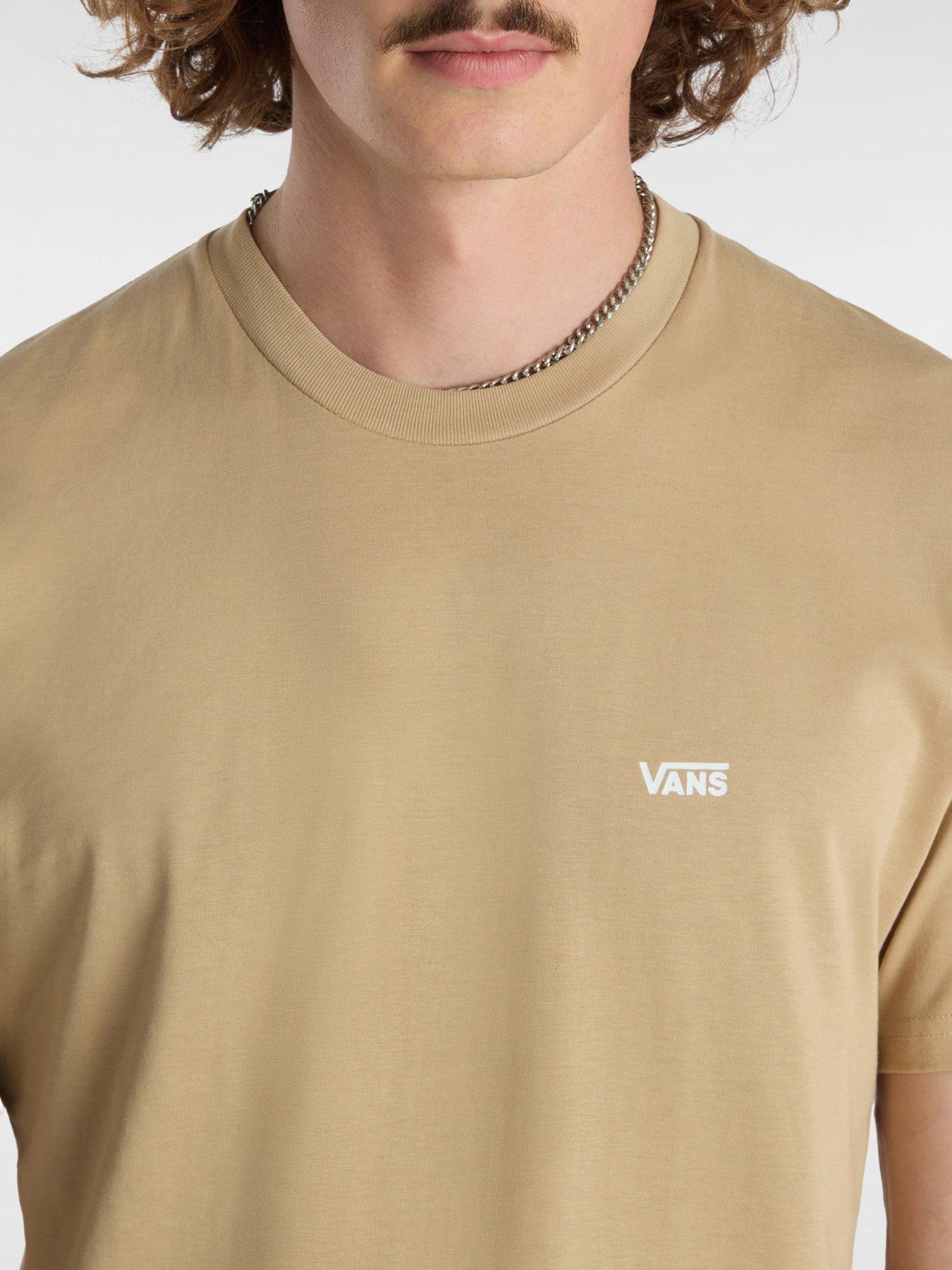 vans-mens-left-chest-logo-t-shirt-beigeoutfit