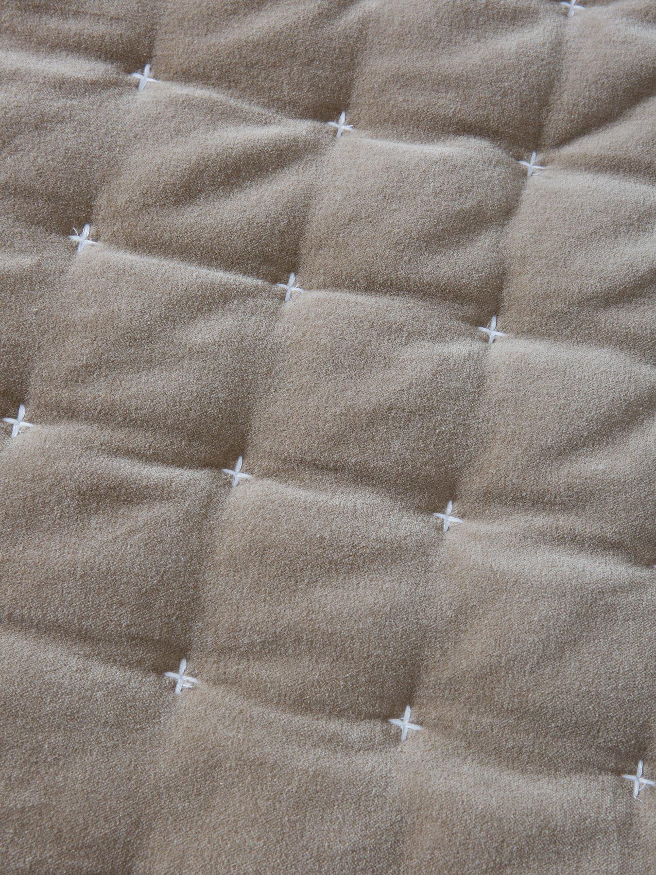 very-home-cross-stitch-quilted-bedspread-165x240cmback