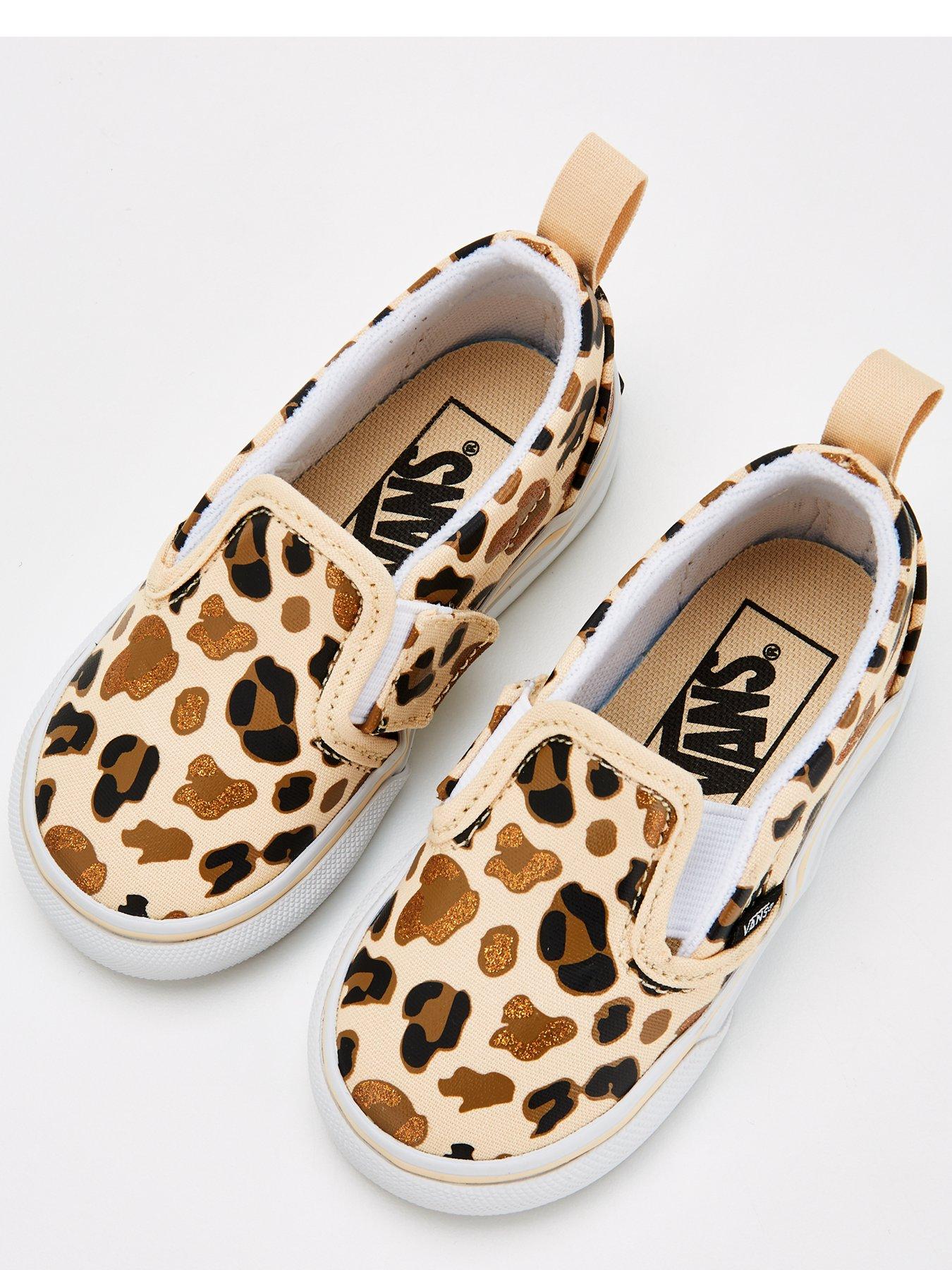 vans-infant-slip-on-v-trainersoutfit