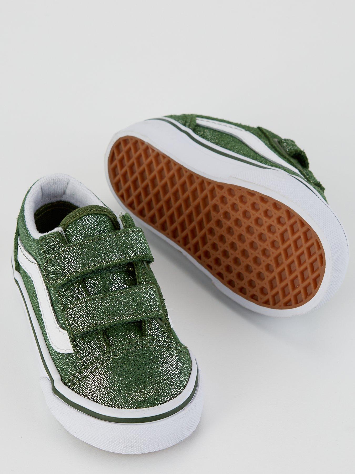 vans-infant-old-skool-v-trainers-greenoutfit