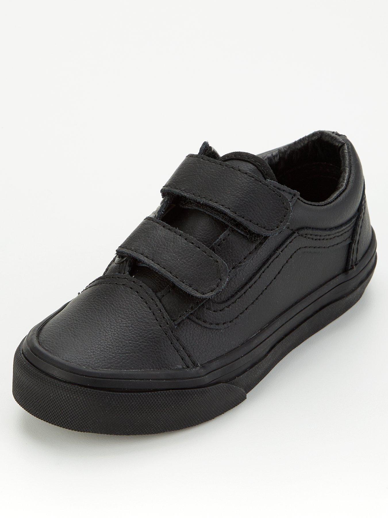 vans-kids-old-skool-v-trainers-blackstillFront