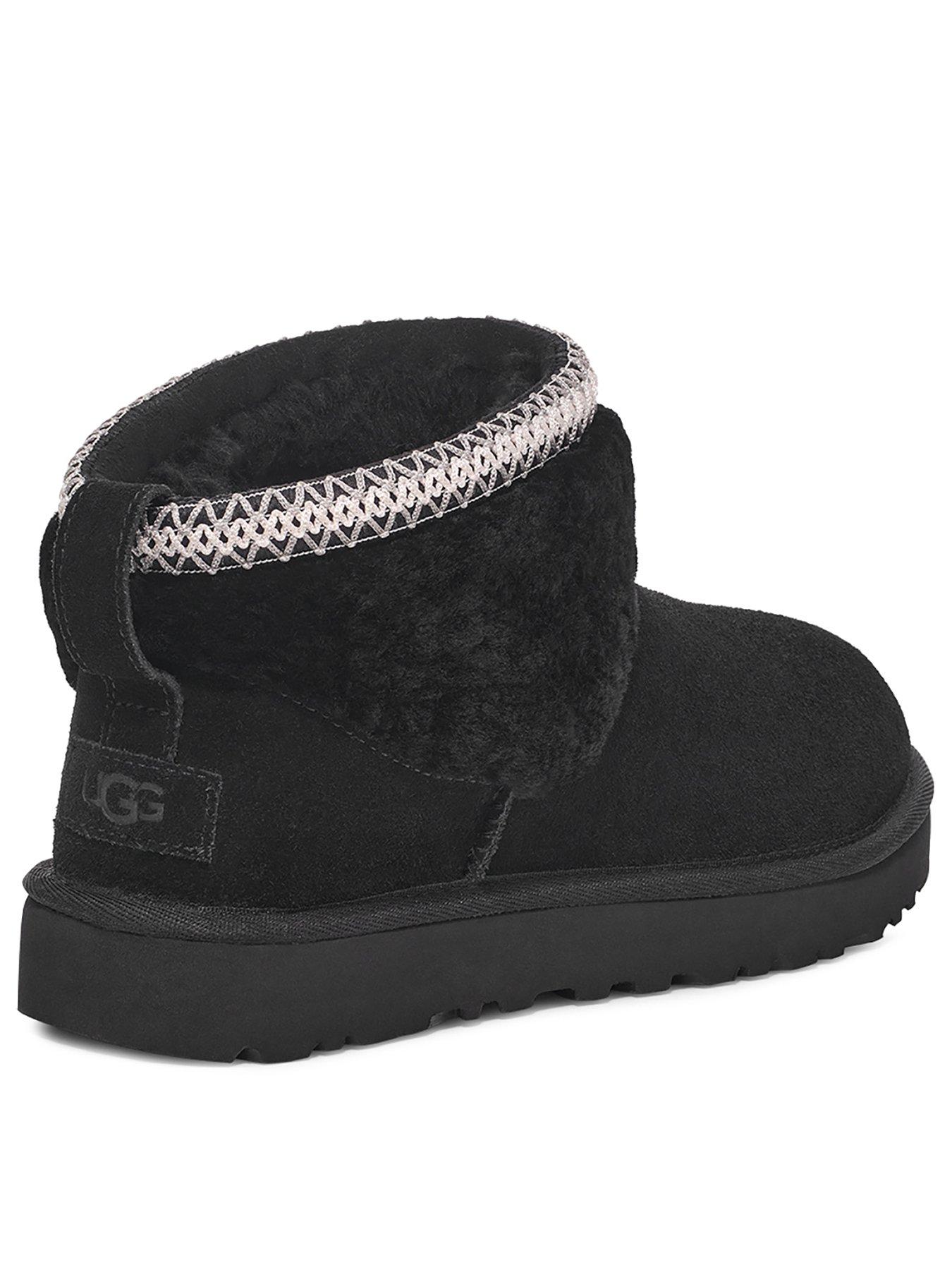 ugg-classic-ultra-mini-maxi-curly-boots-blackback