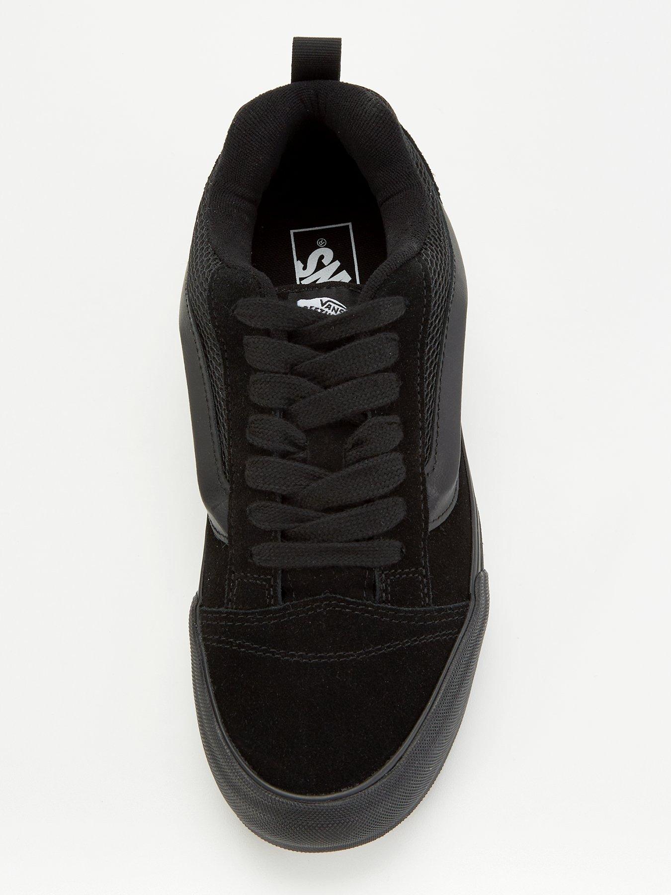 vans-mens-knu-skool-trainers-blackoutfit