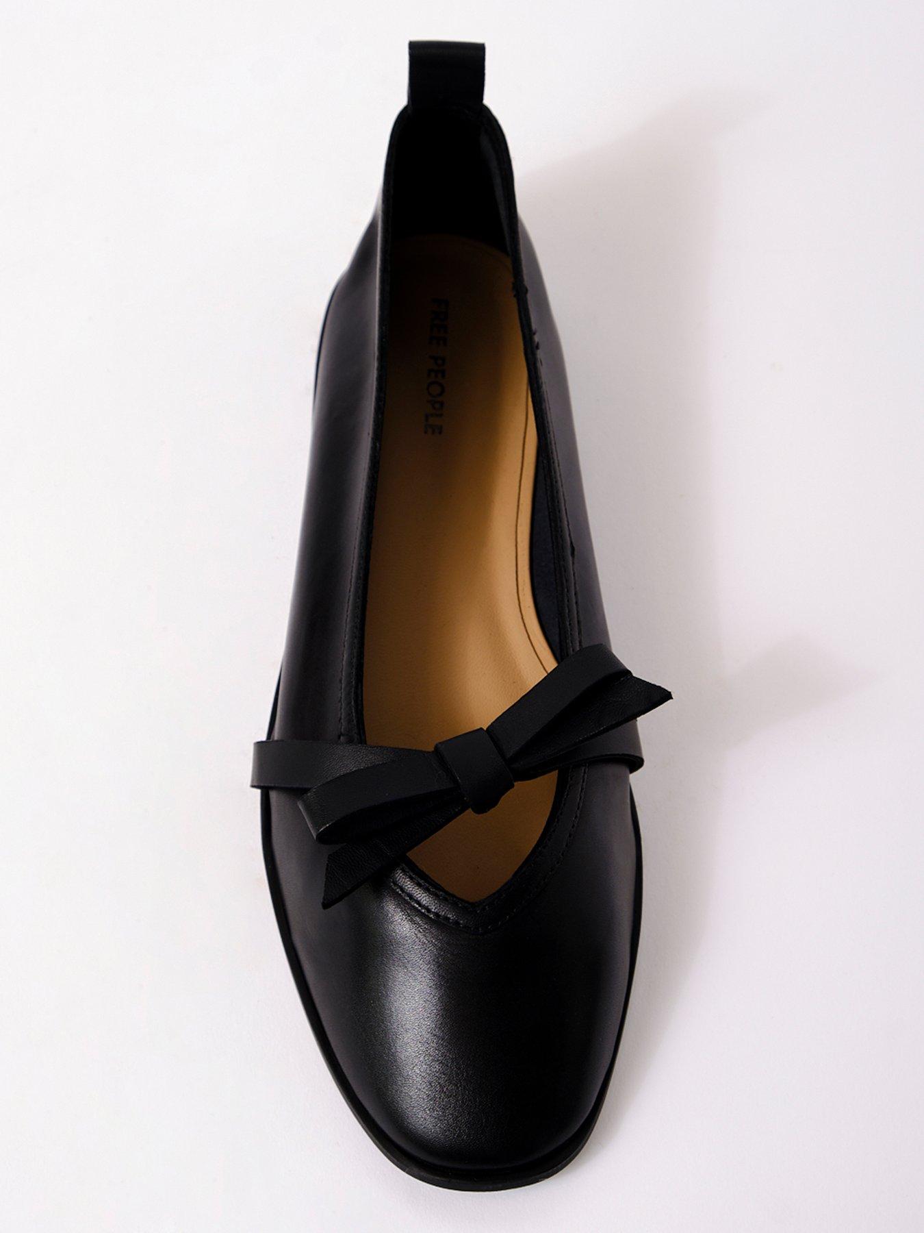 free-people-mania-bow-flats-blackoutfit