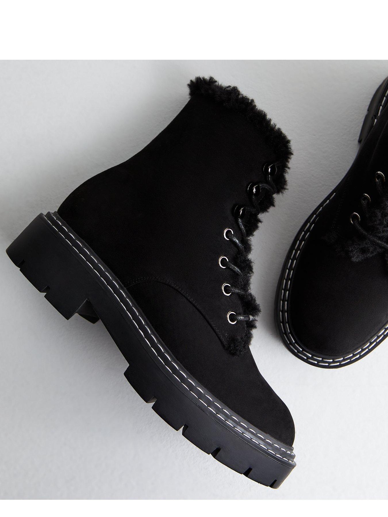 new-look-wide-fit-faux-fur-lace-up-ankle-boots-blackoutfit