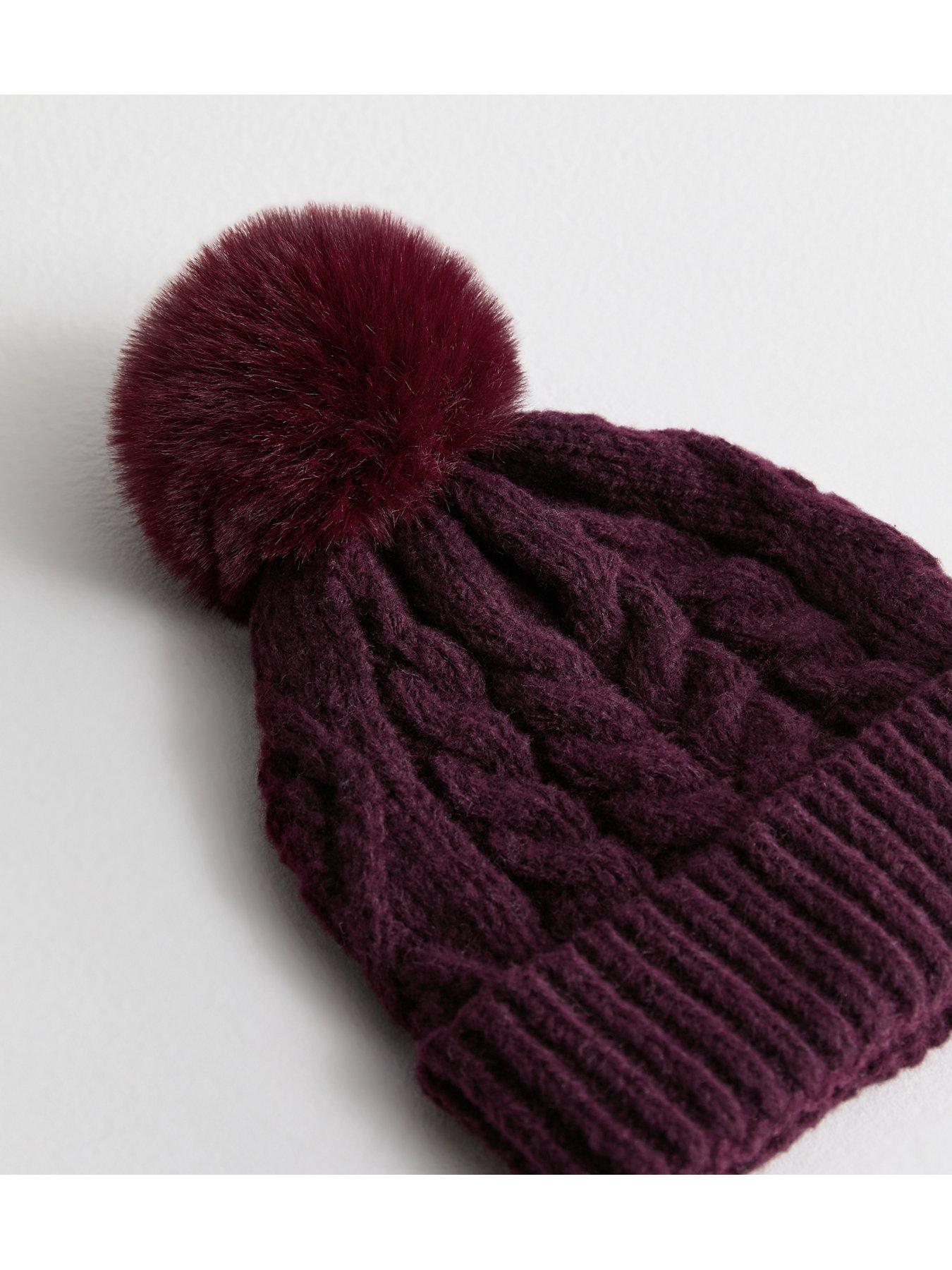 new-look-black-faux-fur-pom-pom-bobble-hatback