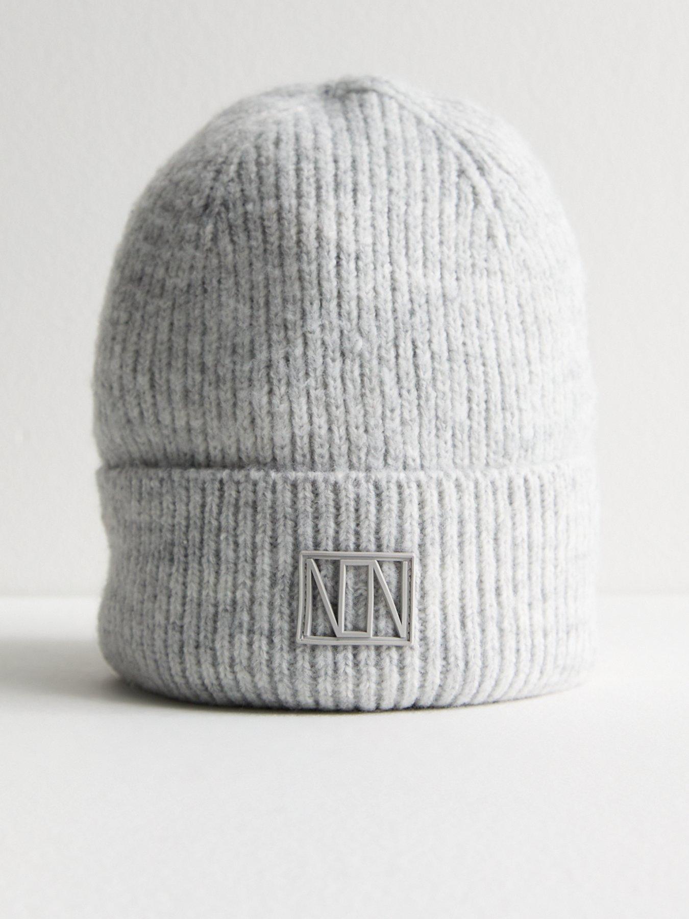 new-look-grey-logo-tab-rib-knit-beanie-hatfront