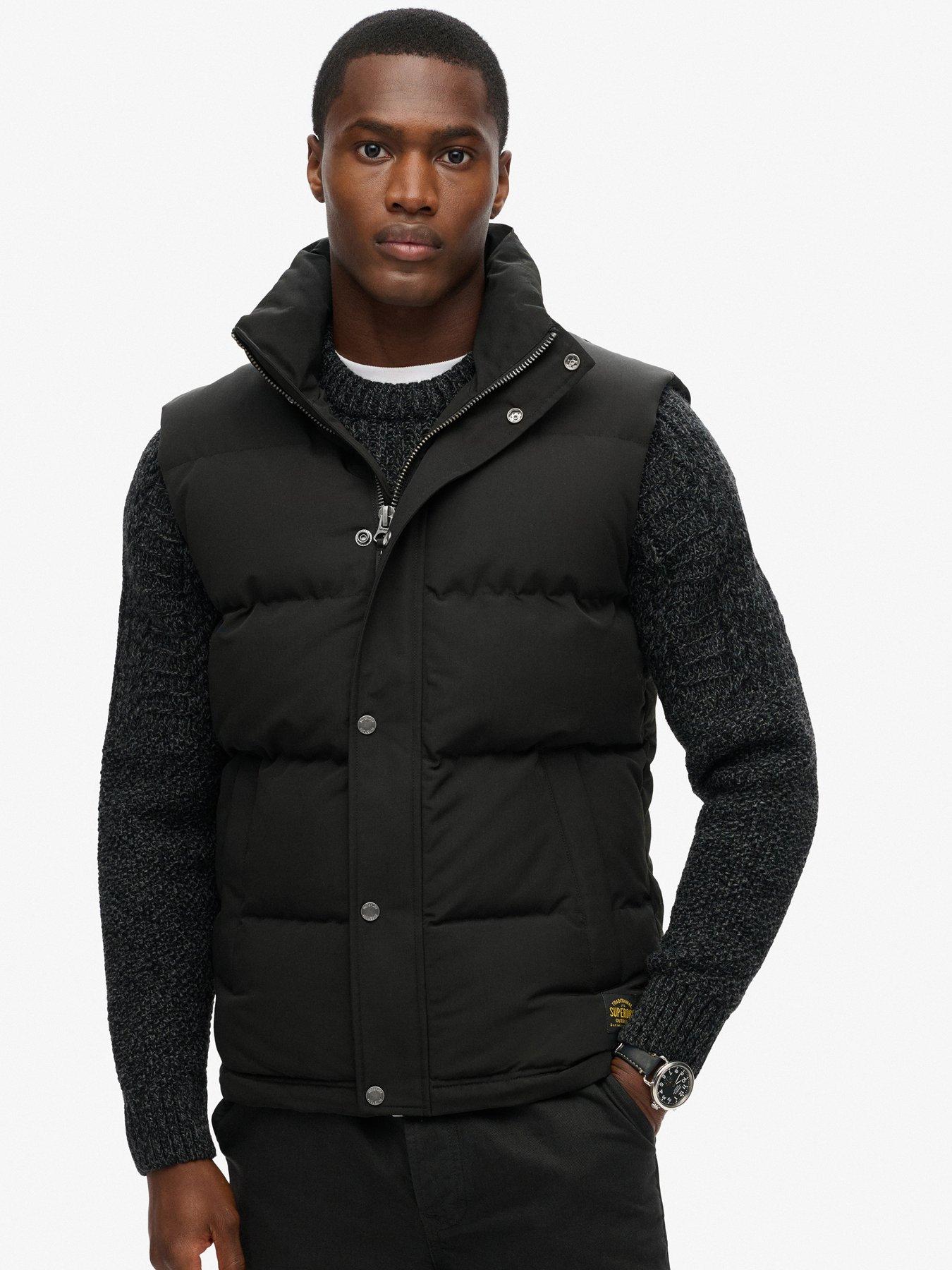 superdry-non-hooded-everest-padded-gilet-blackoutfit