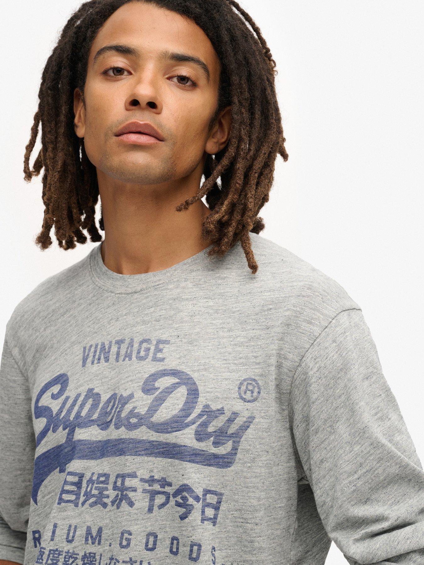 superdry-superdry-vintage-script-logo-long-sleeve-loose-fit-t-shirt-greyoutfit