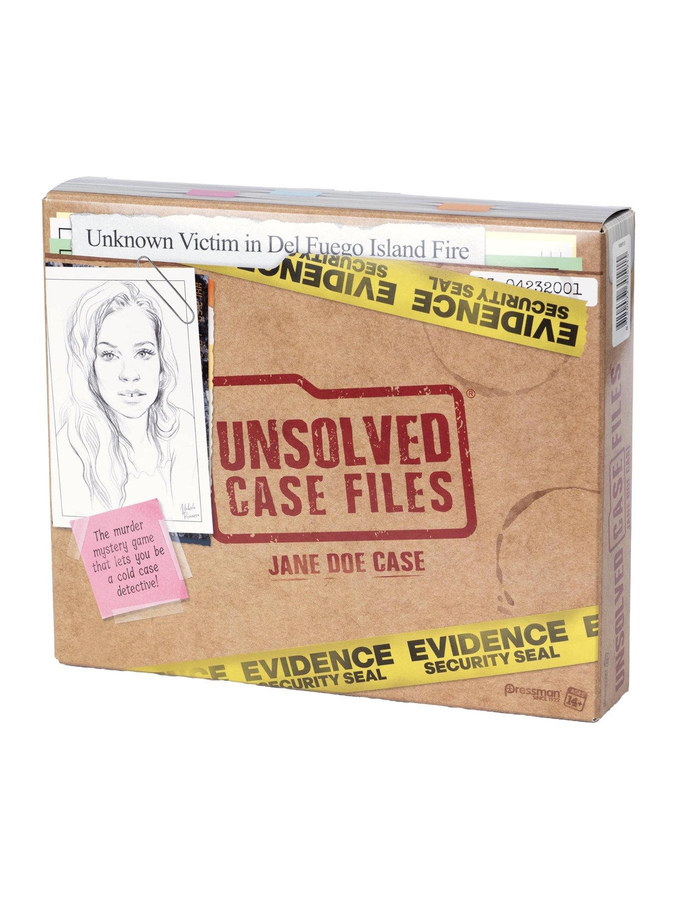 goliath-games-unsolved-case-files-jane-doeoutfit