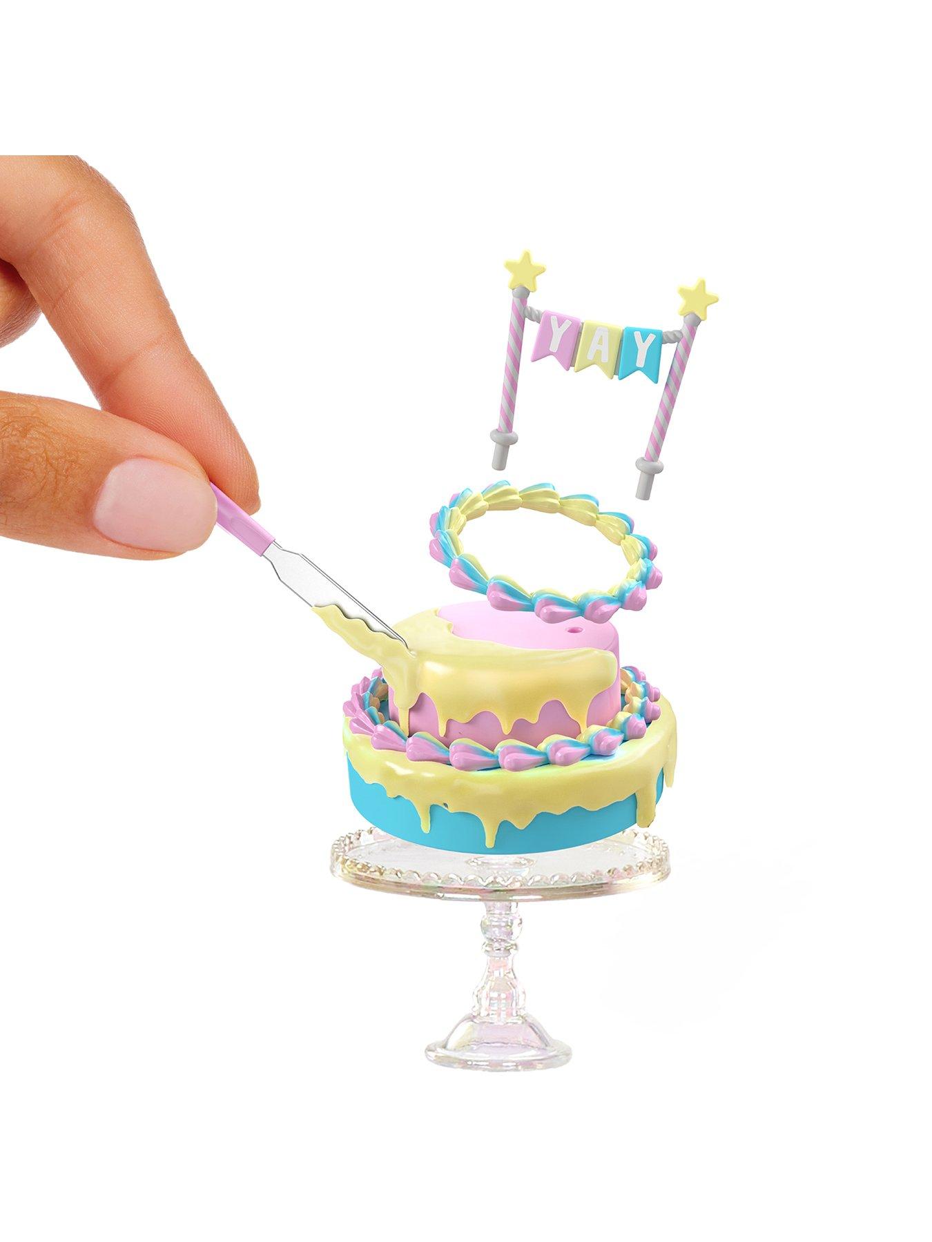 Image 2 of 8 of Mini Verse MGAs Miniverse Birthday 15pc