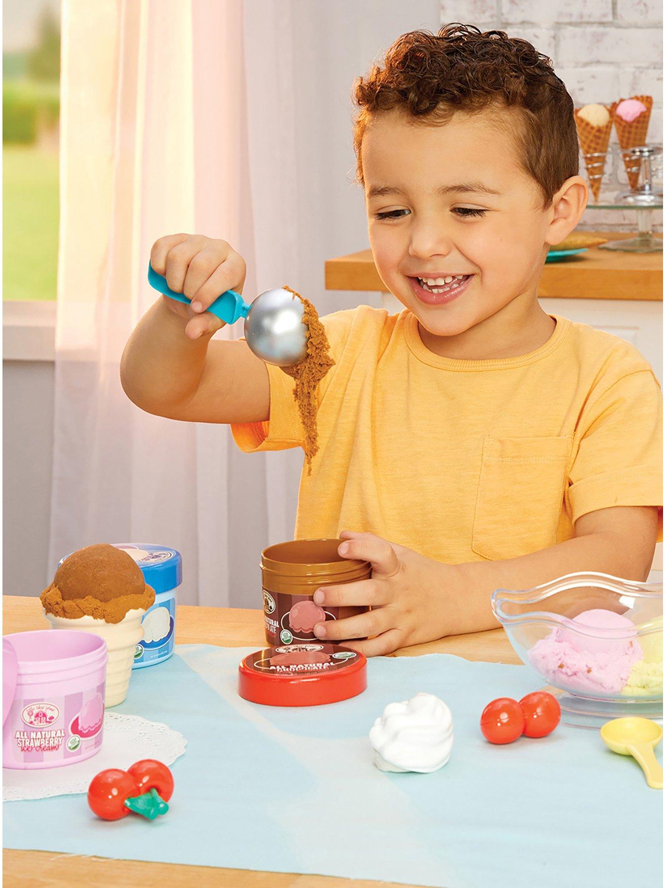 little-tikes-lt-creative-chefs-ice-cream-kitdetail