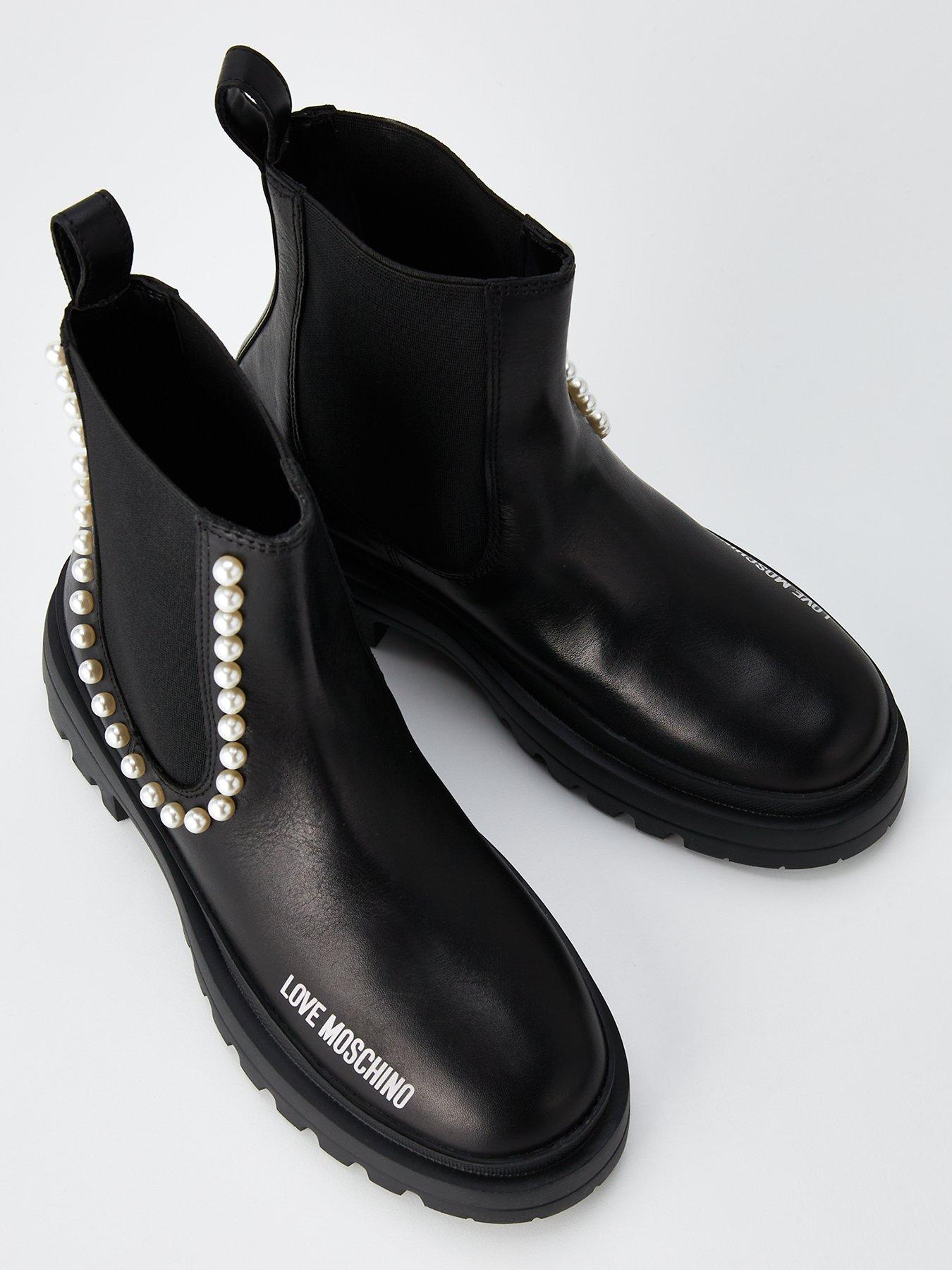 love-moschino-chunky-pearl-ankle-boots-blackoutfit