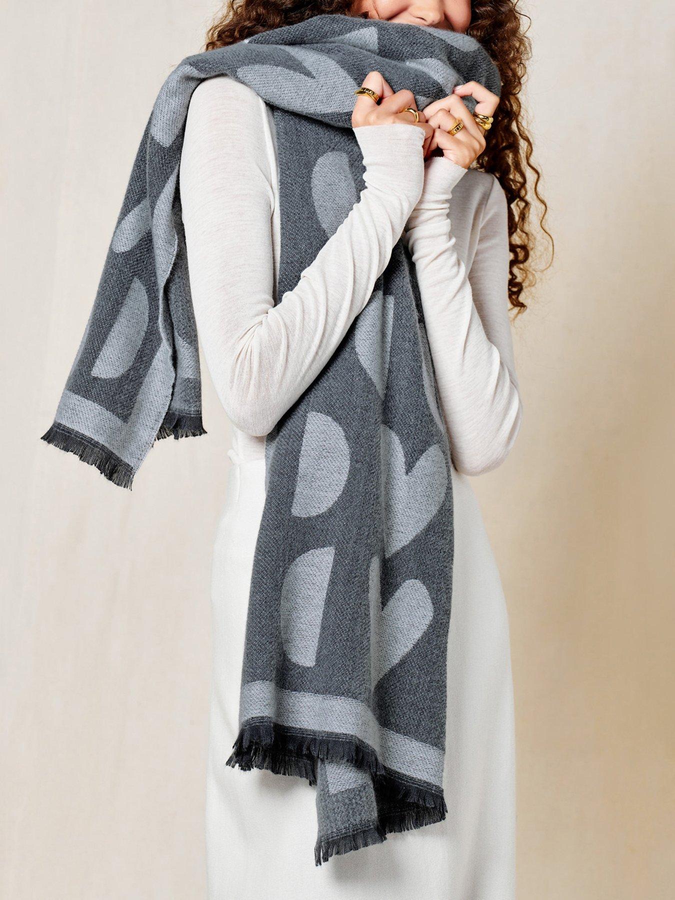 katie-loxton-printed-blanket-scarf-whiteback