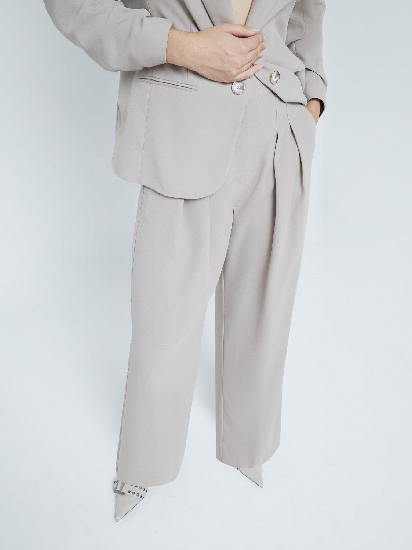 river-island-wide-leg-trouser-dark-beigeoutfit