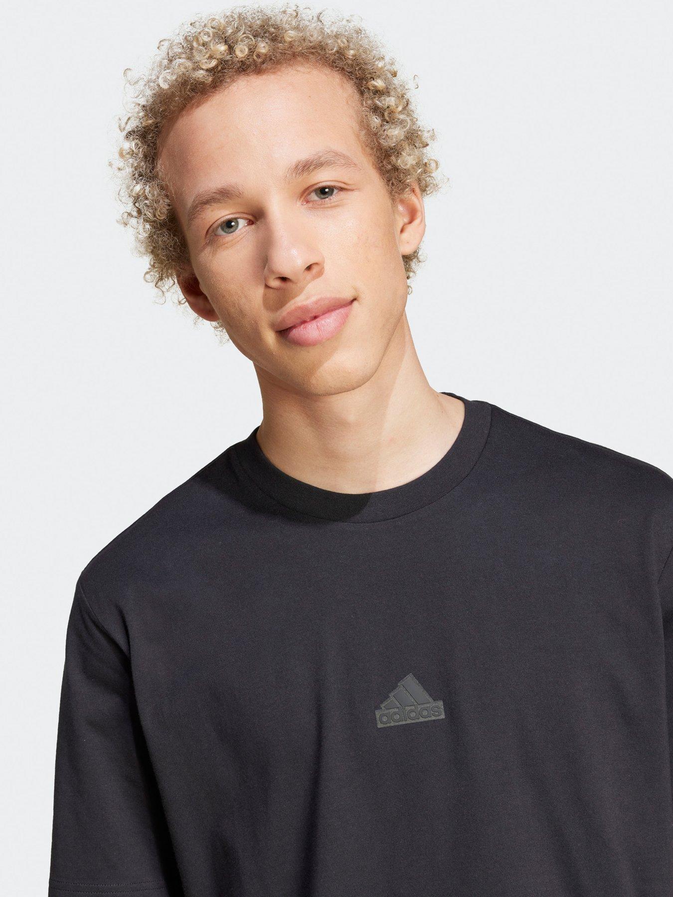 adidas-sportswear-mens-city-escape-circle-tee-blackoutfit