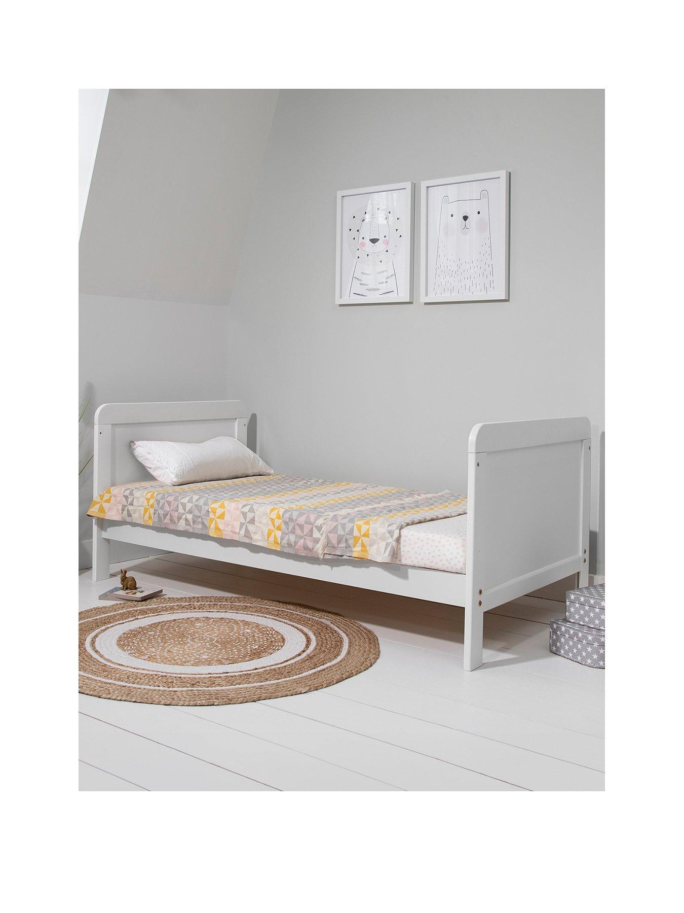 tutti-bambini-rio-cot-bed-with-cot-top-changer-mattress-whitestillFront