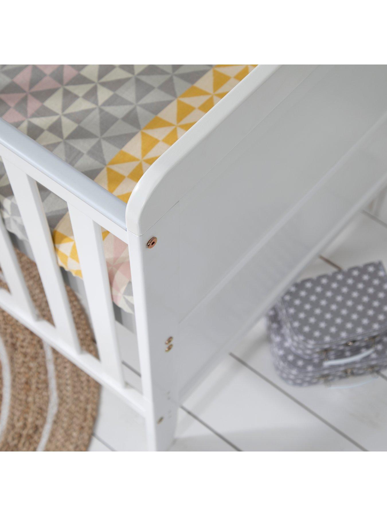 tutti-bambini-rio-cot-bed-with-cot-top-changer-mattress-whiteoutfit