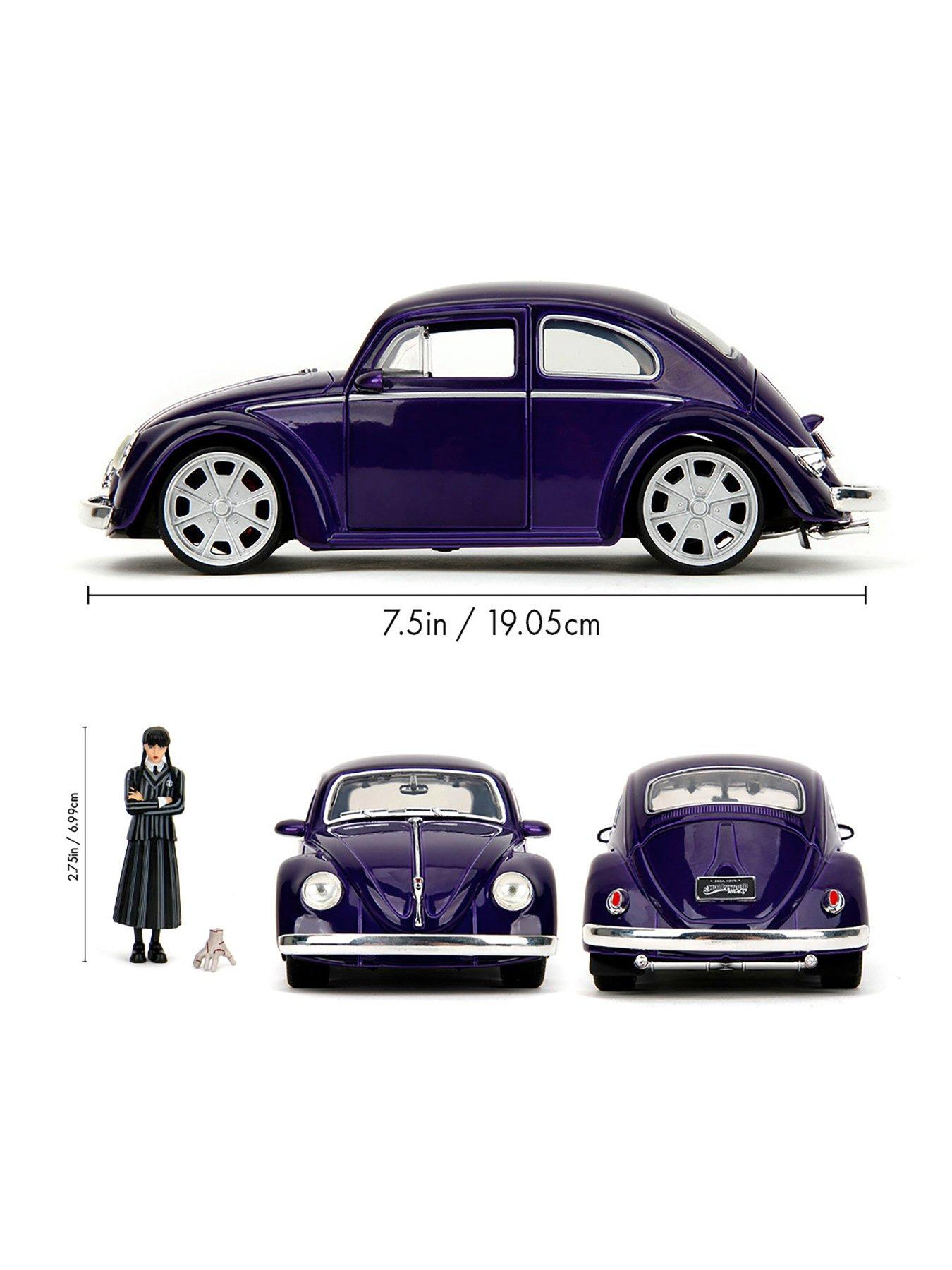 wednesday-wednesday-volkswagen-beetle-124-scale-die-cast-vehicle-with-figurestillFront