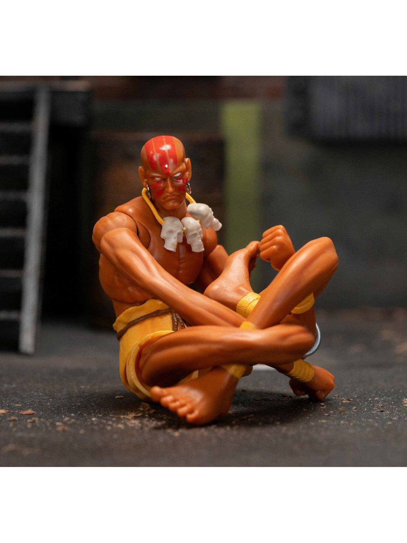 street-fighter-dhalsim-6-inch-deluxe-figureback