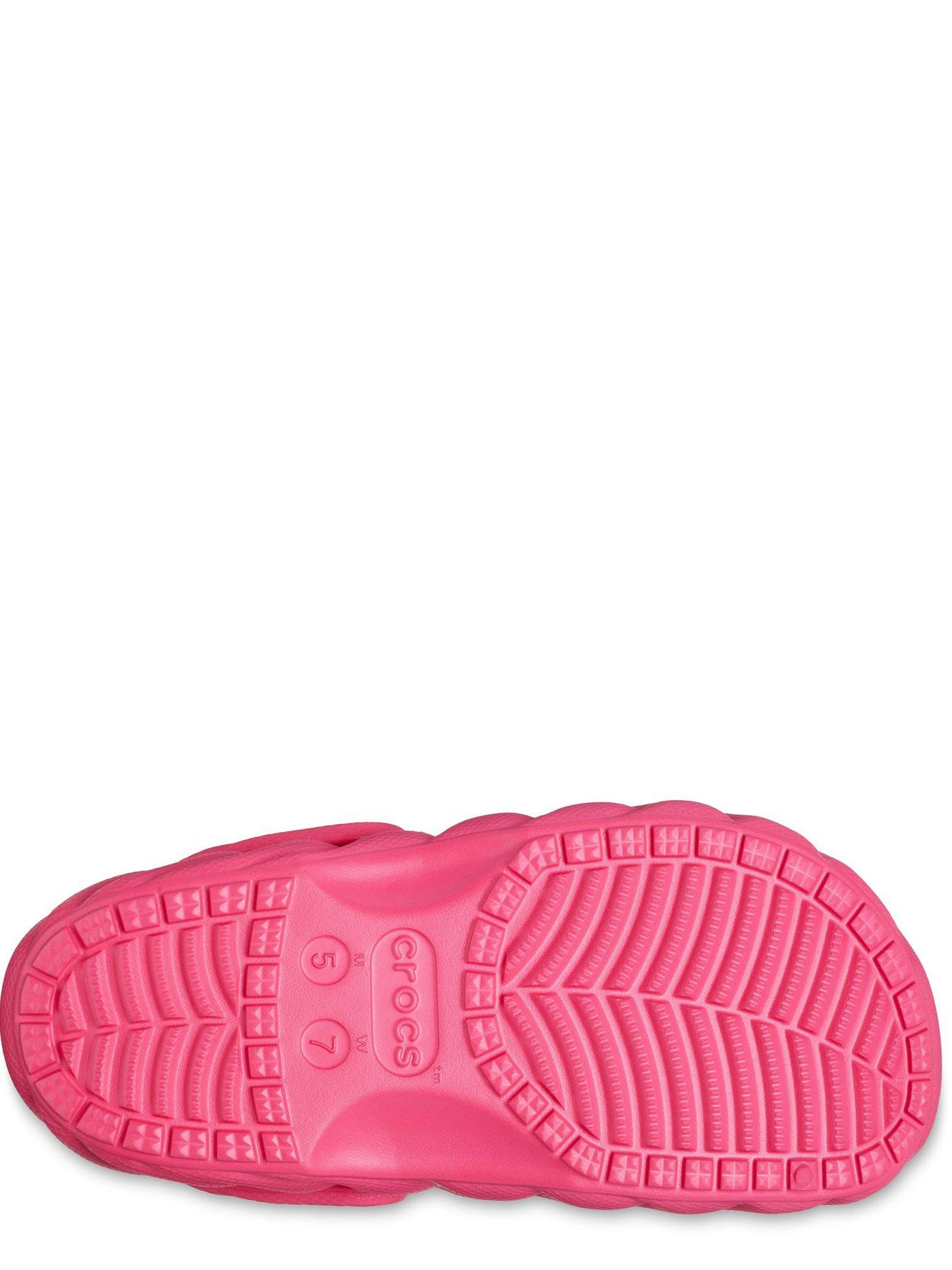 crocs-classic-lined-clog-overpuff-clogdetail