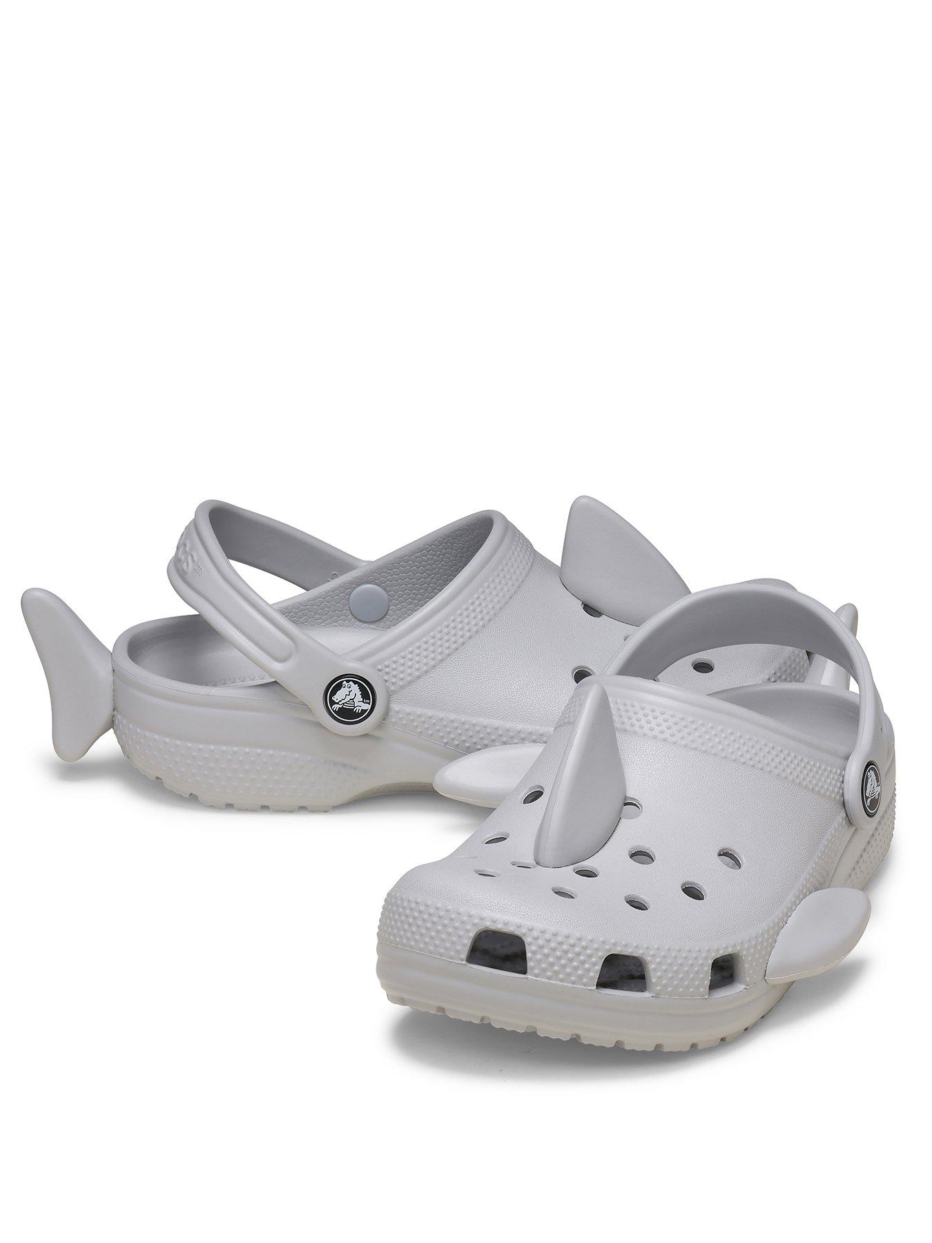 crocs-kids-classic-iam-shark-clog-light-greystillFront