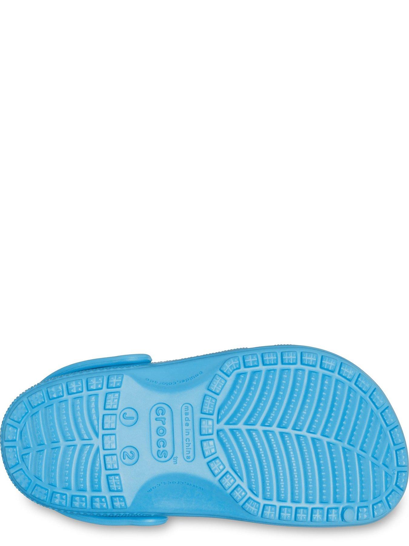 crocs-kids-classic-clog-bluedetail