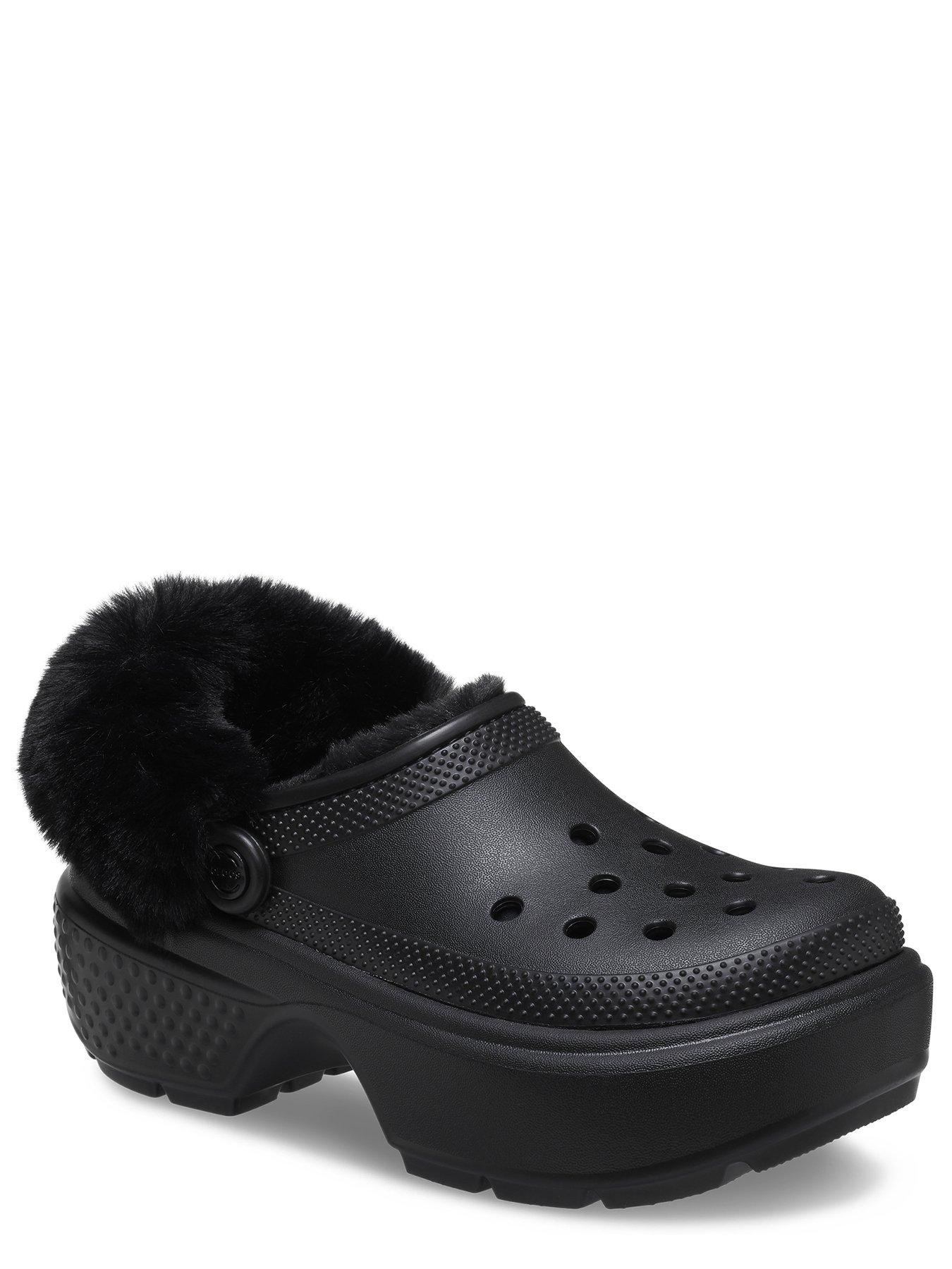 crocs-stomp-lined-clog-blackoutfit