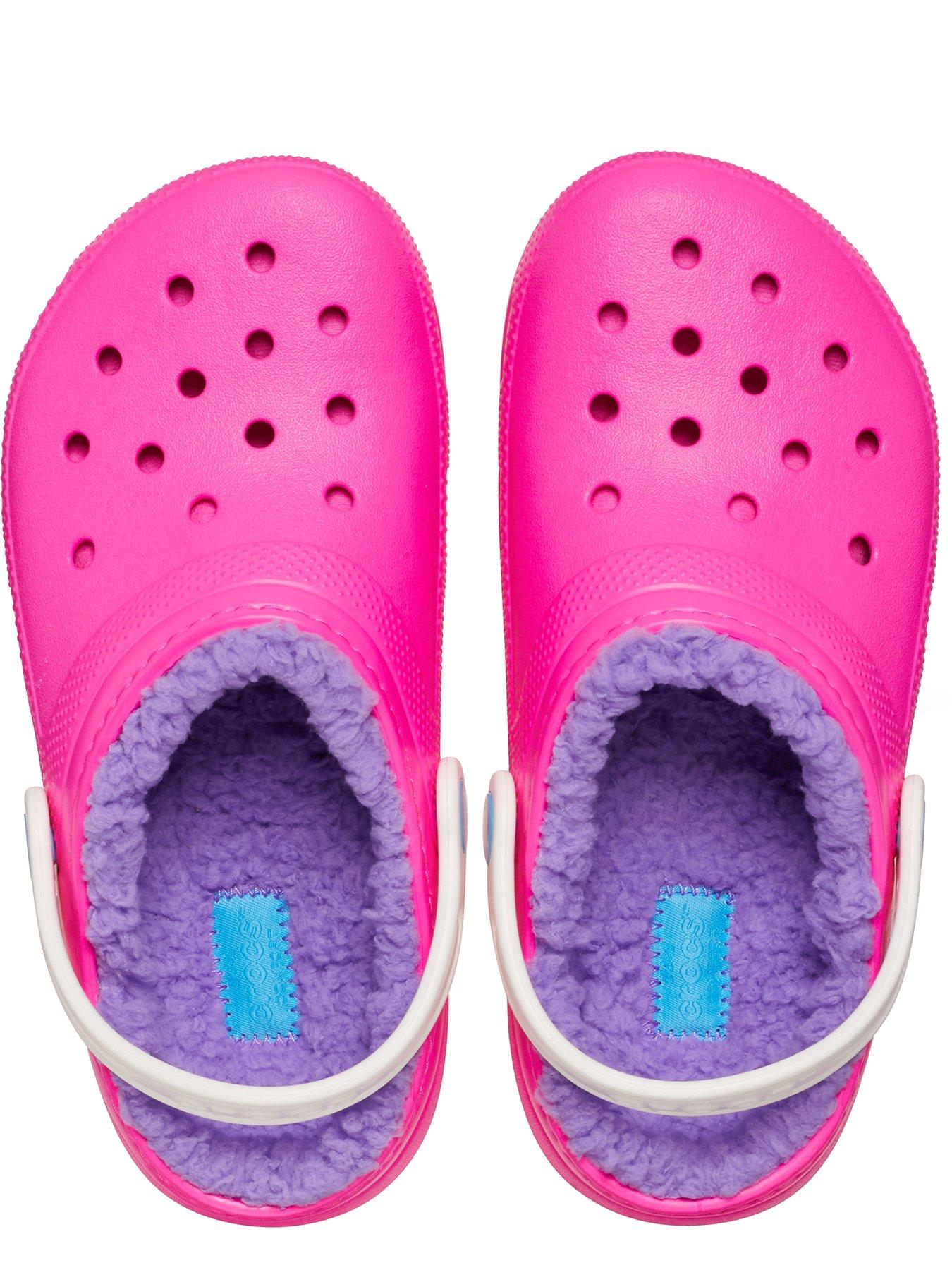 crocs-kids-classic-lined-clog-pinkoutfit