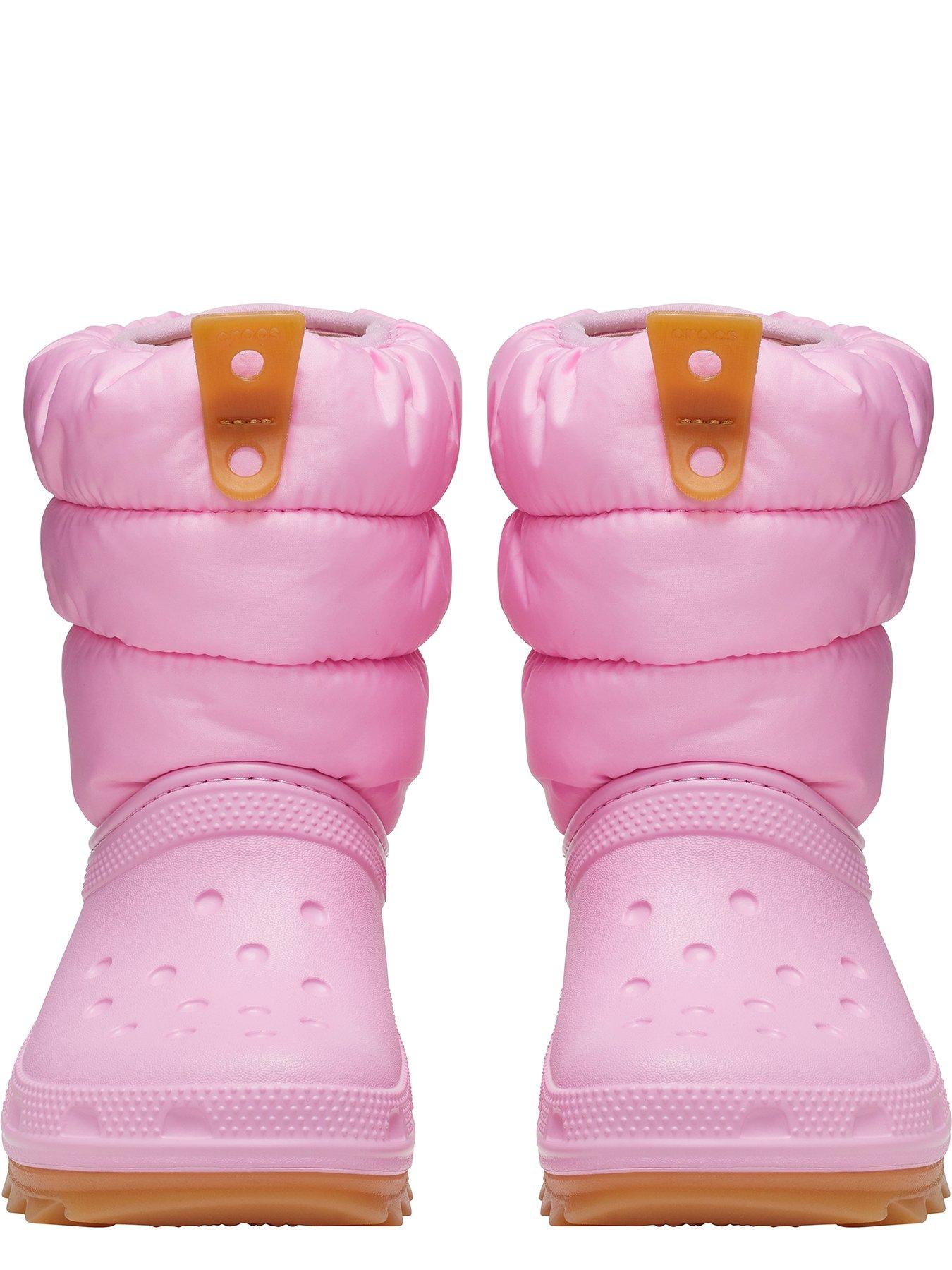 crocs-kids-classic-neo-puff-boot-pinkoutfit