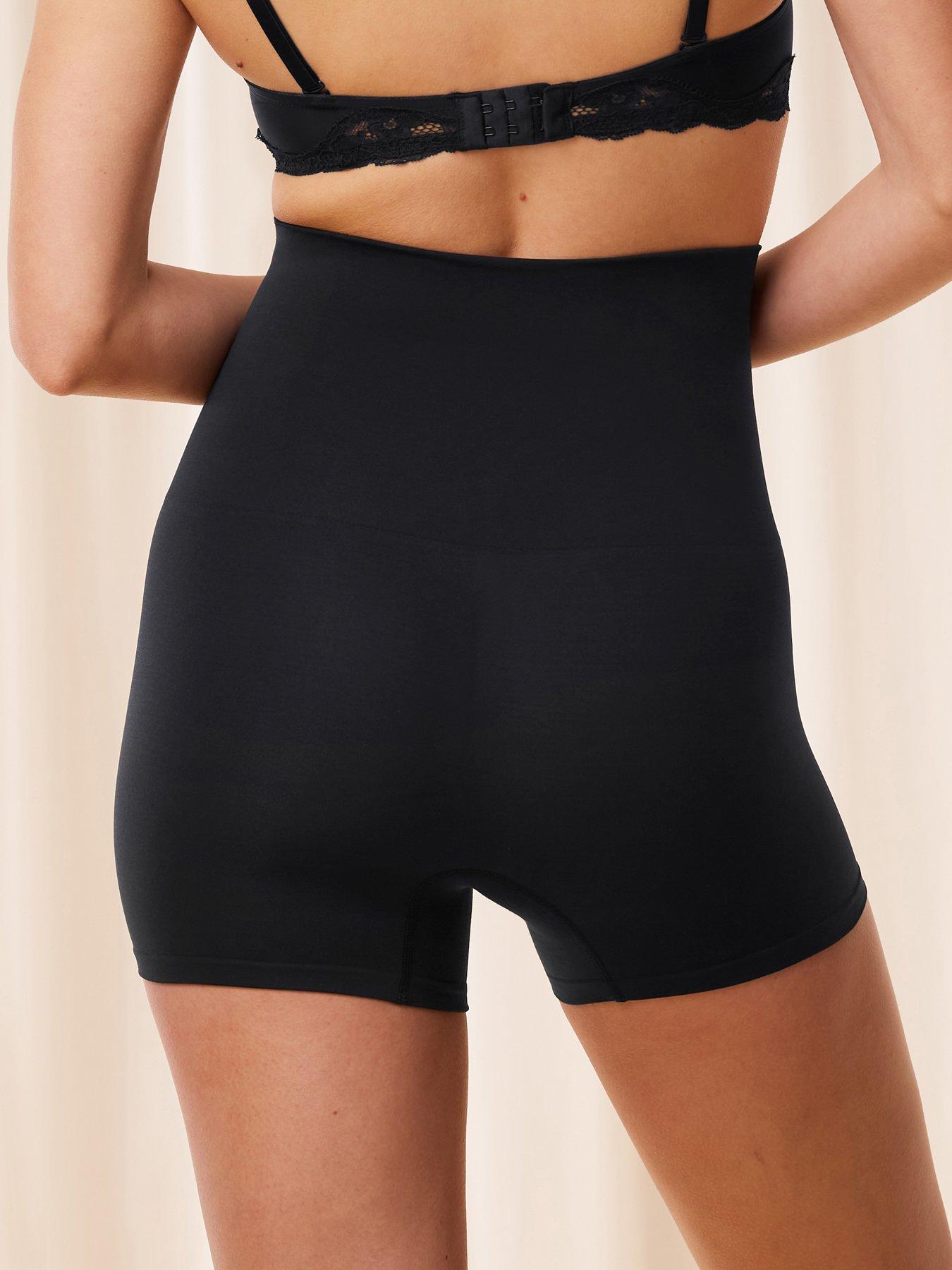 triumph-soft-sculpt-bandeau-short-blackstillFront